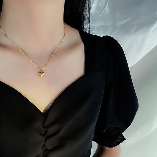 1pcs Golden Heart Stainless Steel Necklace - Simple & Elegant Unisex Jewelry for Holiday Gifts & Party