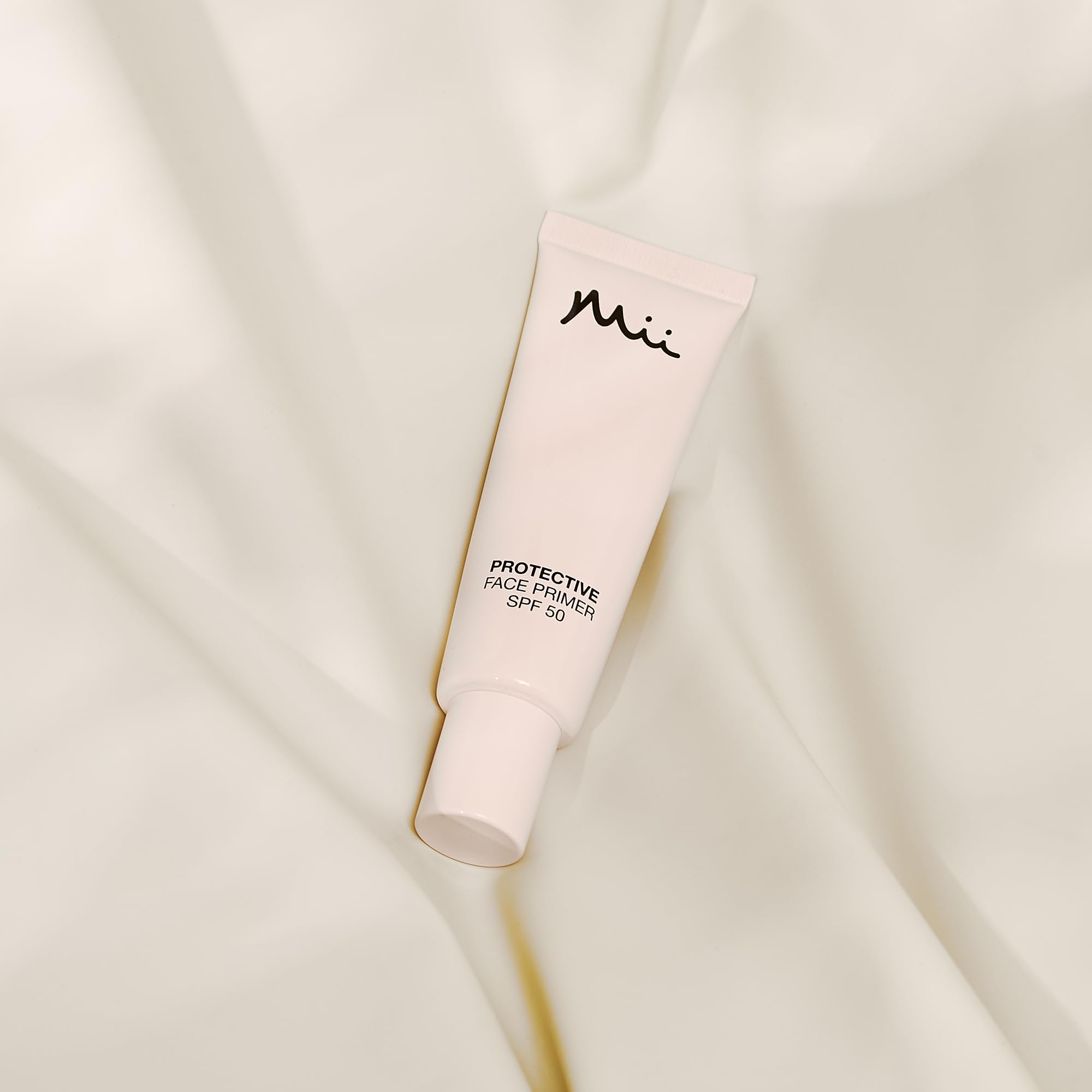 Mii Cosmetics Primer Makeup, Smoothing Face Prep, Blurs Fine Lines and Pores, Firms and Plumps, Longer Lasting, 30 ml Halalzen