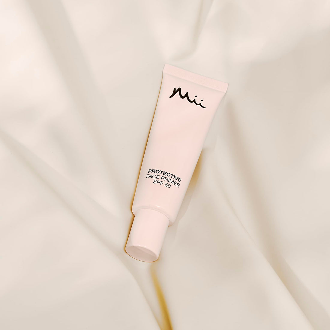 Mii Cosmetics Primer Makeup, Smoothing Face Prep, Blurs Fine Lines and Pores, Firms and Plumps, Longer Lasting, 30 ml Halalzen
