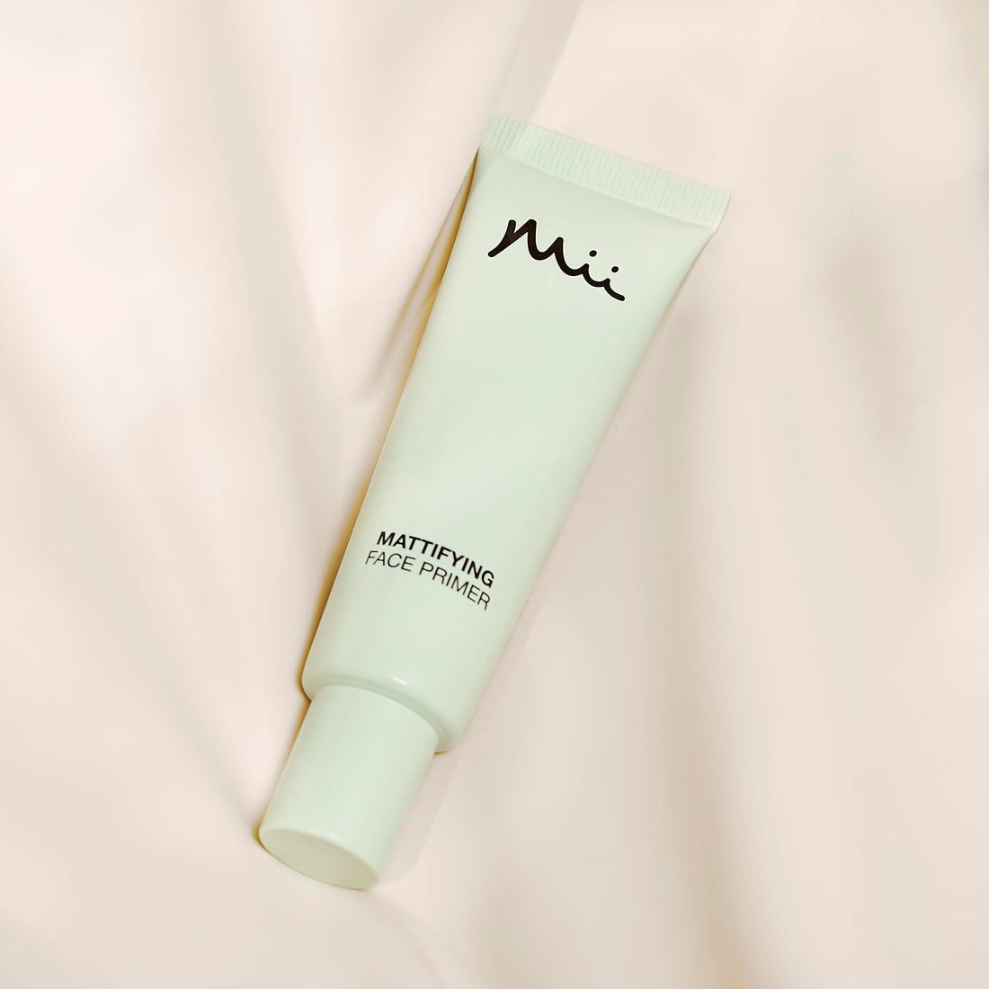 Mii Cosmetics Primer Makeup, Smoothing Face Prep, Blurs Fine Lines and Pores, Firms and Plumps, Longer Lasting, 30 ml Halalzen