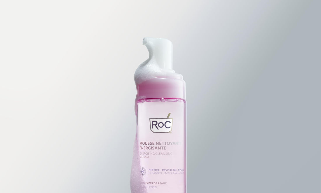 ROC - 3-in-1 Milk Makeup Remover - Effective Makeup Removal - 24-Hour Moisturising Remover - Removes Waterproof Makeup - Skin Toning Solution - Glycerin & Panthenol - All Skin Types - 400 ml Halalzen