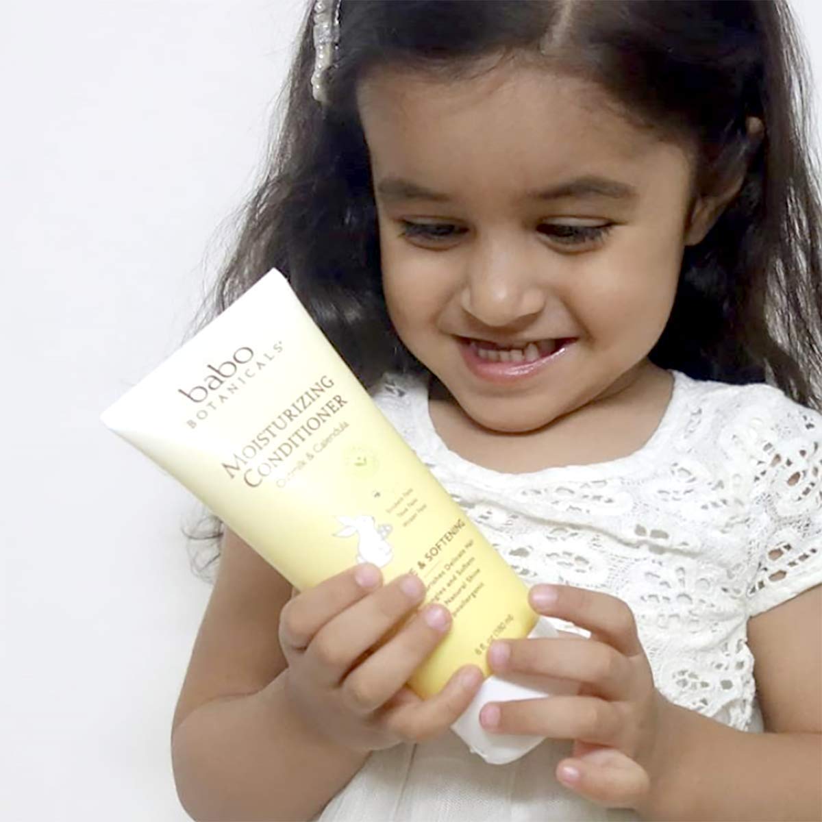 Babo Botanicals Moisturizing Oat & Calendula Conditioner – Silicone-Free, Lightly Scented Formula for Dry or Sensitive Hair – Gentle for Baby, Toddler, Kids & Family – Vegan Halalzen