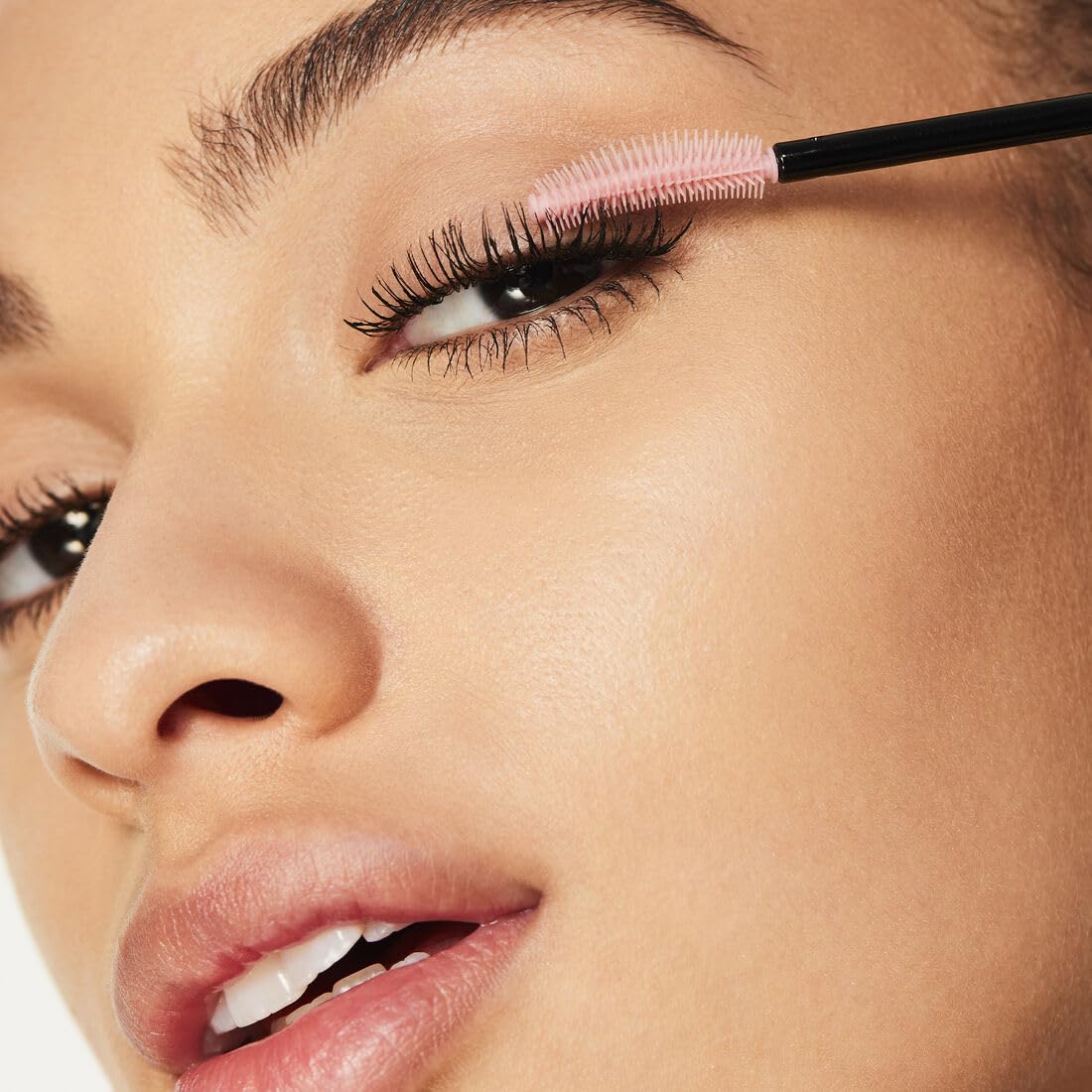 e.l.f. Lash 'N Roll Mascara, Curling Mascara For Visibly Lifted Lashes, Lifts & Separates Lashes. Long-Lasting Formula, Vegan & Cruelty-Free, Black Halalzen
