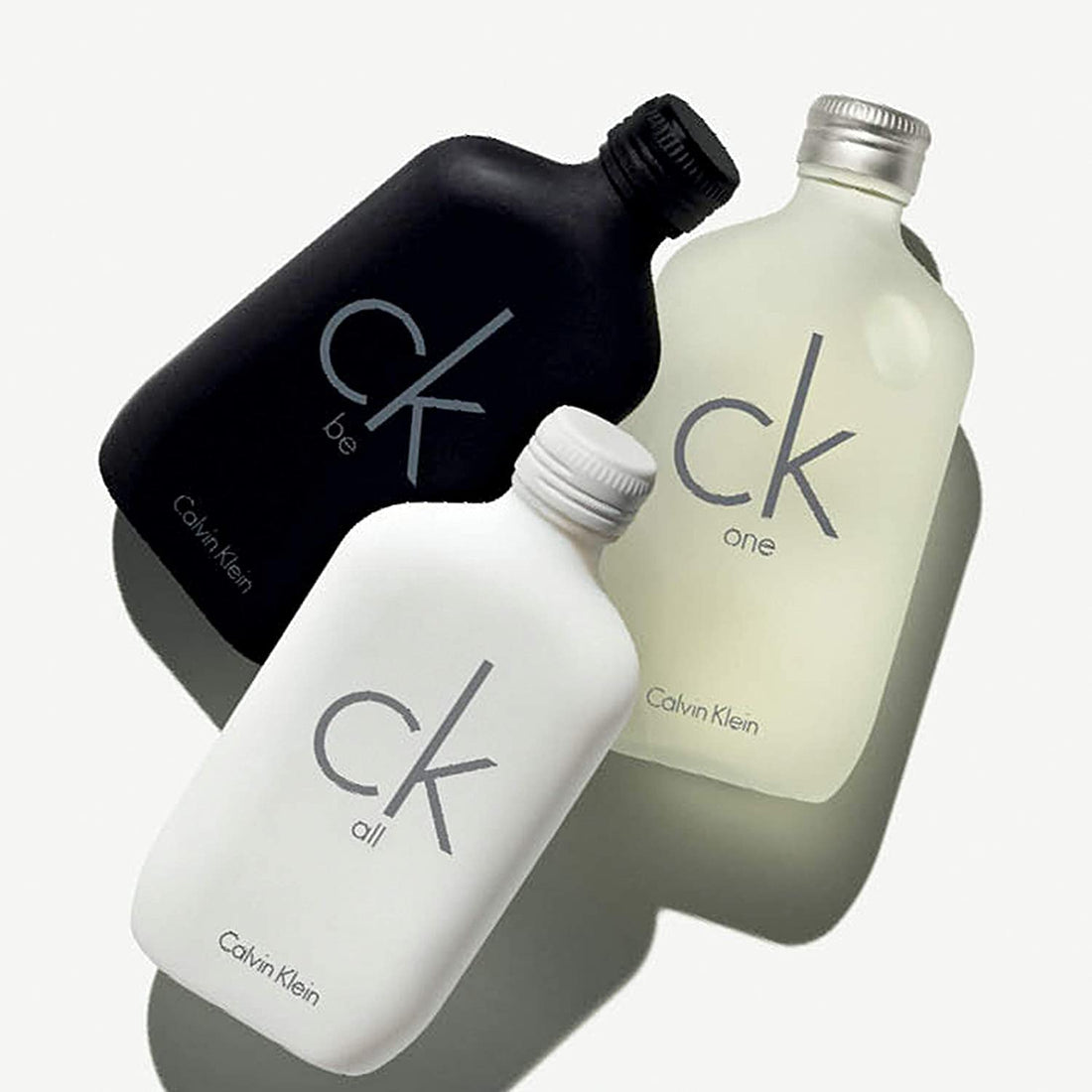 Calvin Klein CK Be Eau de Toilette - Woody Unisex Fragrance – With Notes of Bergamot, Mandarin, Juniper & Lavender