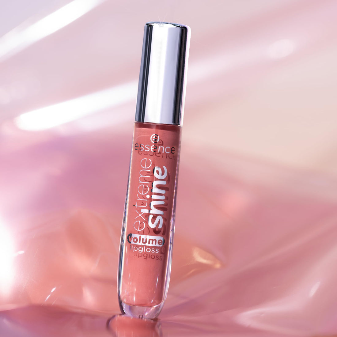 essence extreme shine volume lipgloss, shiny, dewy, translucent (5ml) Halalzen