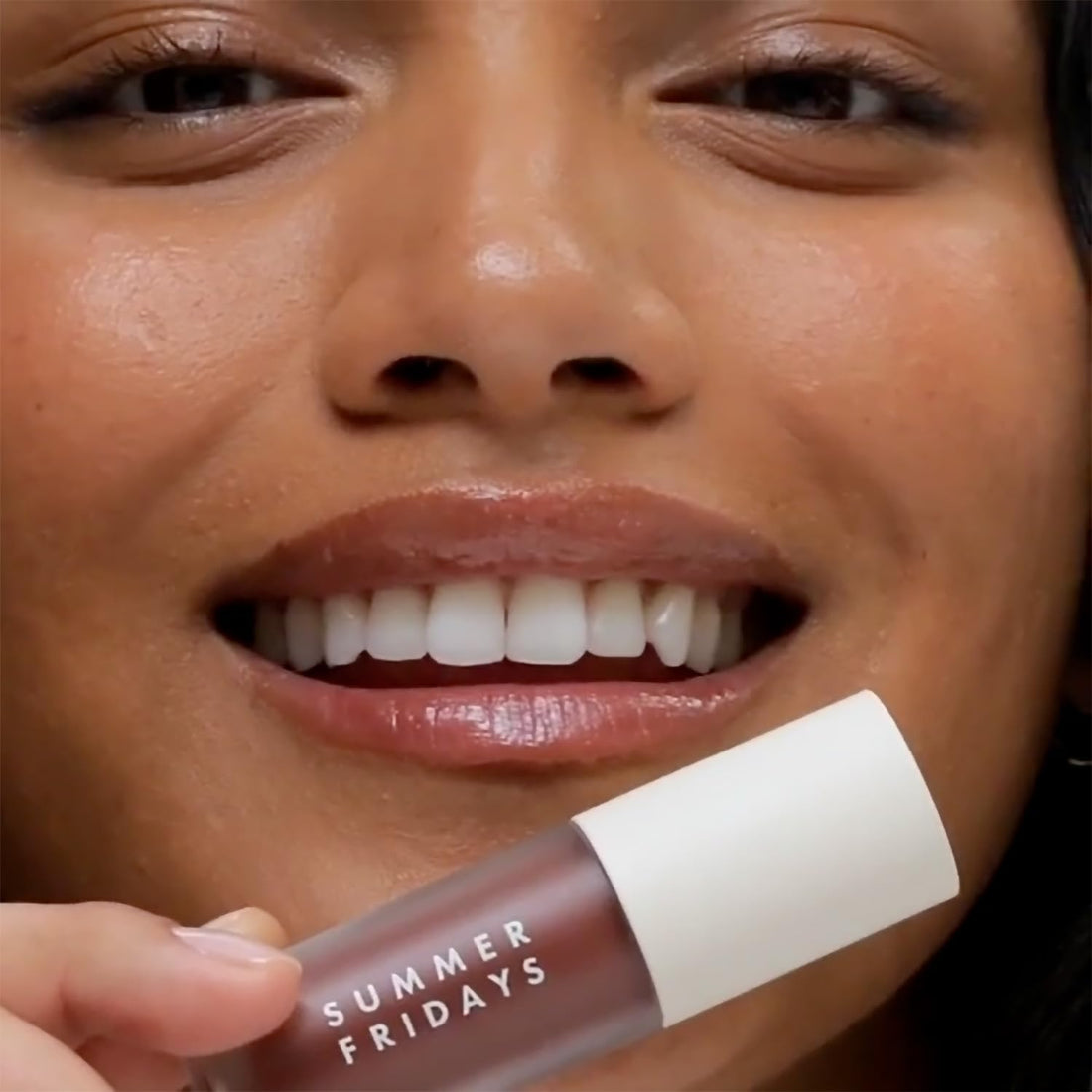 Summer Fridays Dream Lip Oil - Hydrating Tinted Lip Gloss Oil - Non-Sticky Formula with Skincare Benefits for Long-Lasting Softness + Shine - Effortless Beauty Gifts - Bare Sand (0.15 Oz)
