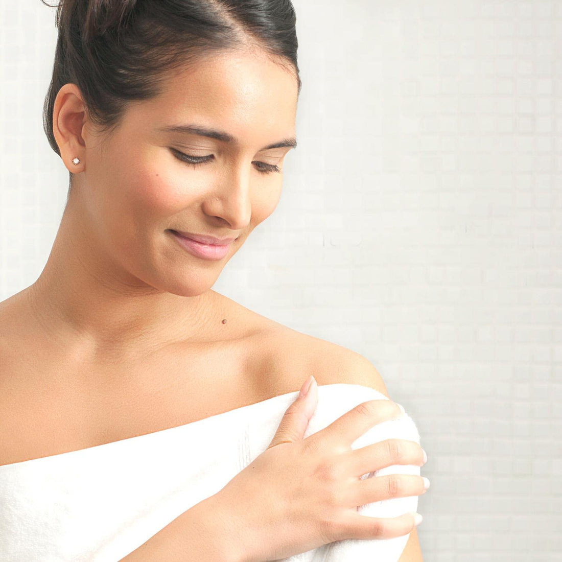 Dove Original Beauty Bar Soap with ¼ Moisturising Cream for Softer, Smoother, Healthier-Looking Skin 4x 90 g Halalzen