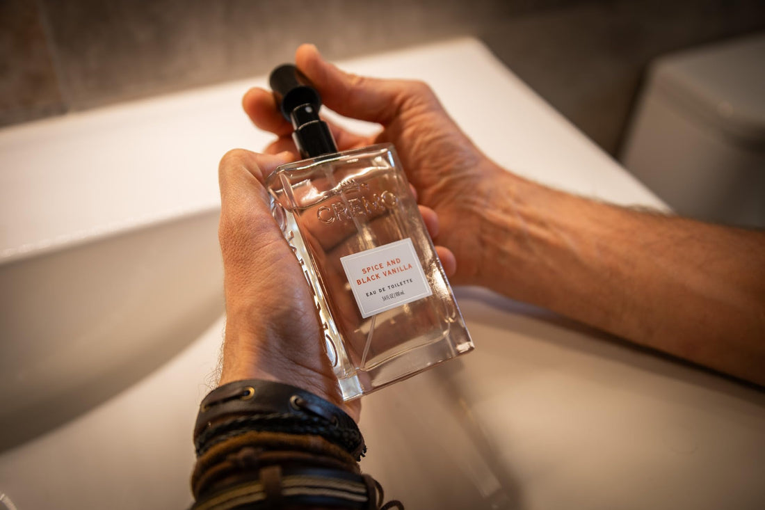 Cremo Cologne Homme - Eau de Cologne en Spray Épices et Vanille Noire pour Homme, Une Explosion d'Épices Vibrantes, de Bois Foncés et de Vanille Noire, Parfums Homme Signature Multi-Couches, 100 ml
