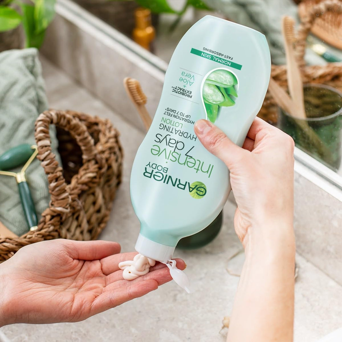 Garnier Intensive 7 Days Aloe Vera & Probiotic Extract Body Lotion 400ml, Hydrating and Refreshing Moisturiser, Up to 7 Days Hydration, For Normal Skin, Fast Absorbing & Non Greasy