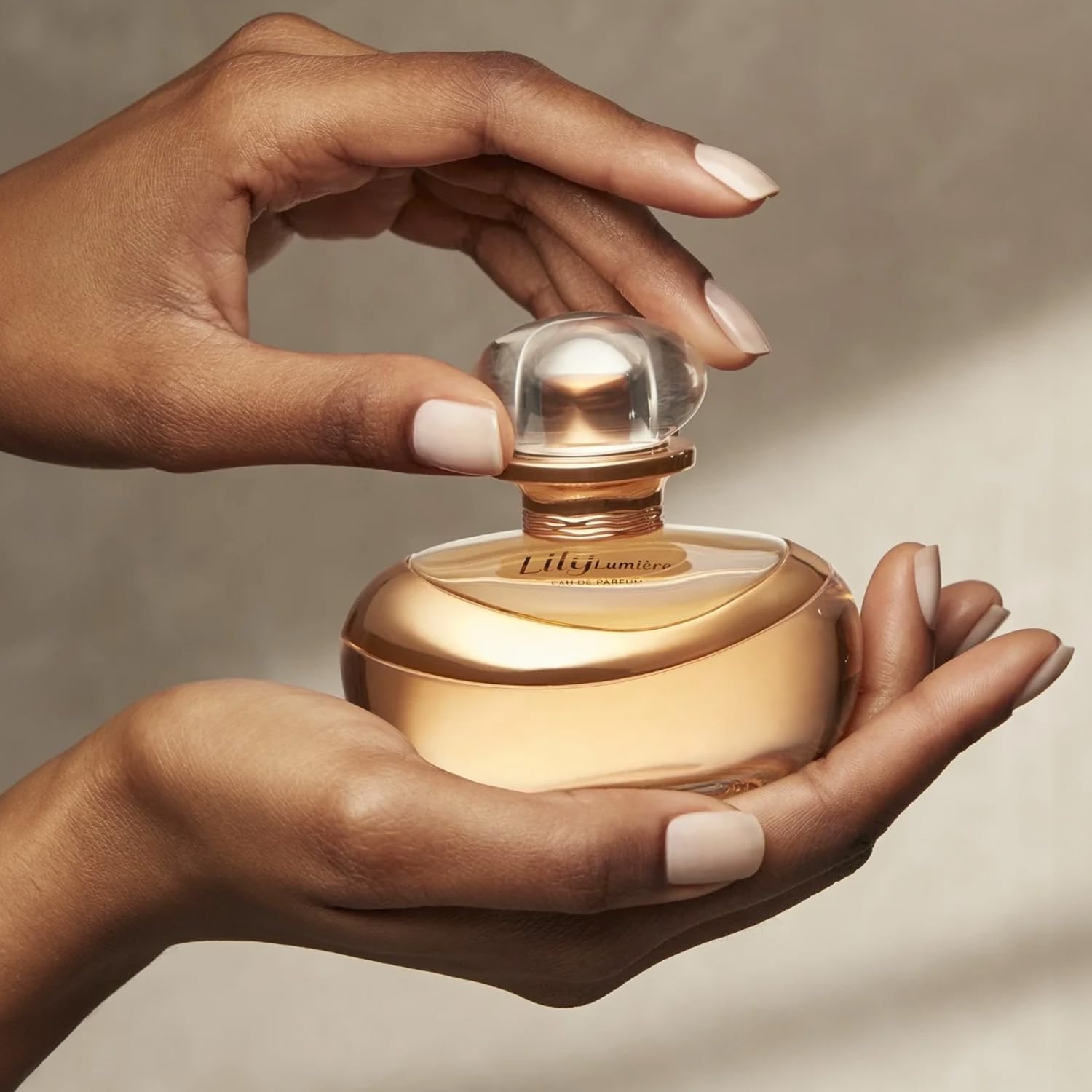 O Boticário Lily Eau de Parfum - Long Lasting Perfume for Women - 2.5 oz / 75 ml, Premium Brazilian Floral Fragrance with Lily & Jasmine Notes, Elegant Signature Scent, Women's Perfume Gift