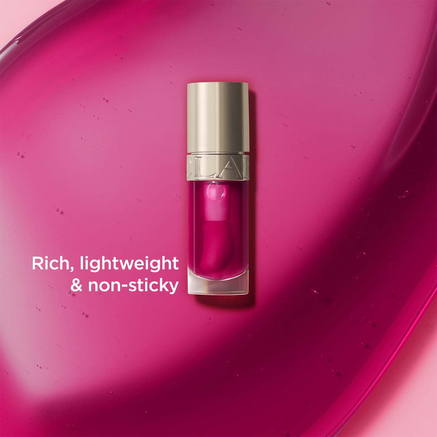 Clarins Lip Comfort Oil 7ml| Hydrating, Nourishing and Moisturising Lip Oil | Sheer, High Shine Finish | Soothes, Comforts and Protects Lips | Visibly Plumps | 93% Natural Ingredients