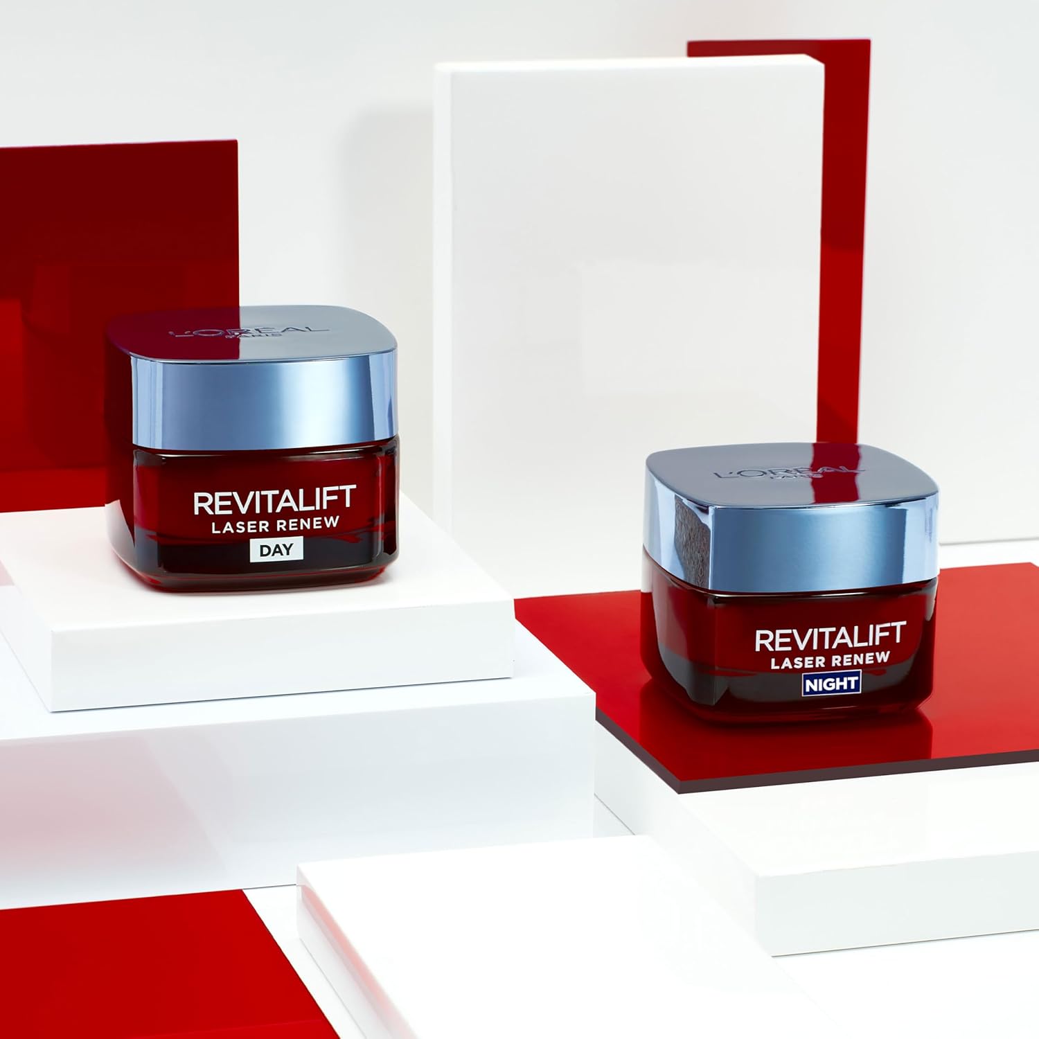 L’Oréal Paris Laser Renew Triple Action Anti-Ageing, Skin Retightening Day Cream, Visibly Reduce Wrinkles & Fine Lines; Moisturises, Firms & Brightens Skin; Retinol, Hyaluronic Acid & Vitamin C, 50ml