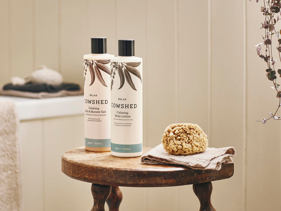 Cowshed Bath & Shower Gel 300ml | Replenish Uplifting Body Wash for Women & Men | Natural Body Wash, No Parabens | Hydrating Vegan Shower Gel with Red Mandarin, Bitter Orange and Grapefruit