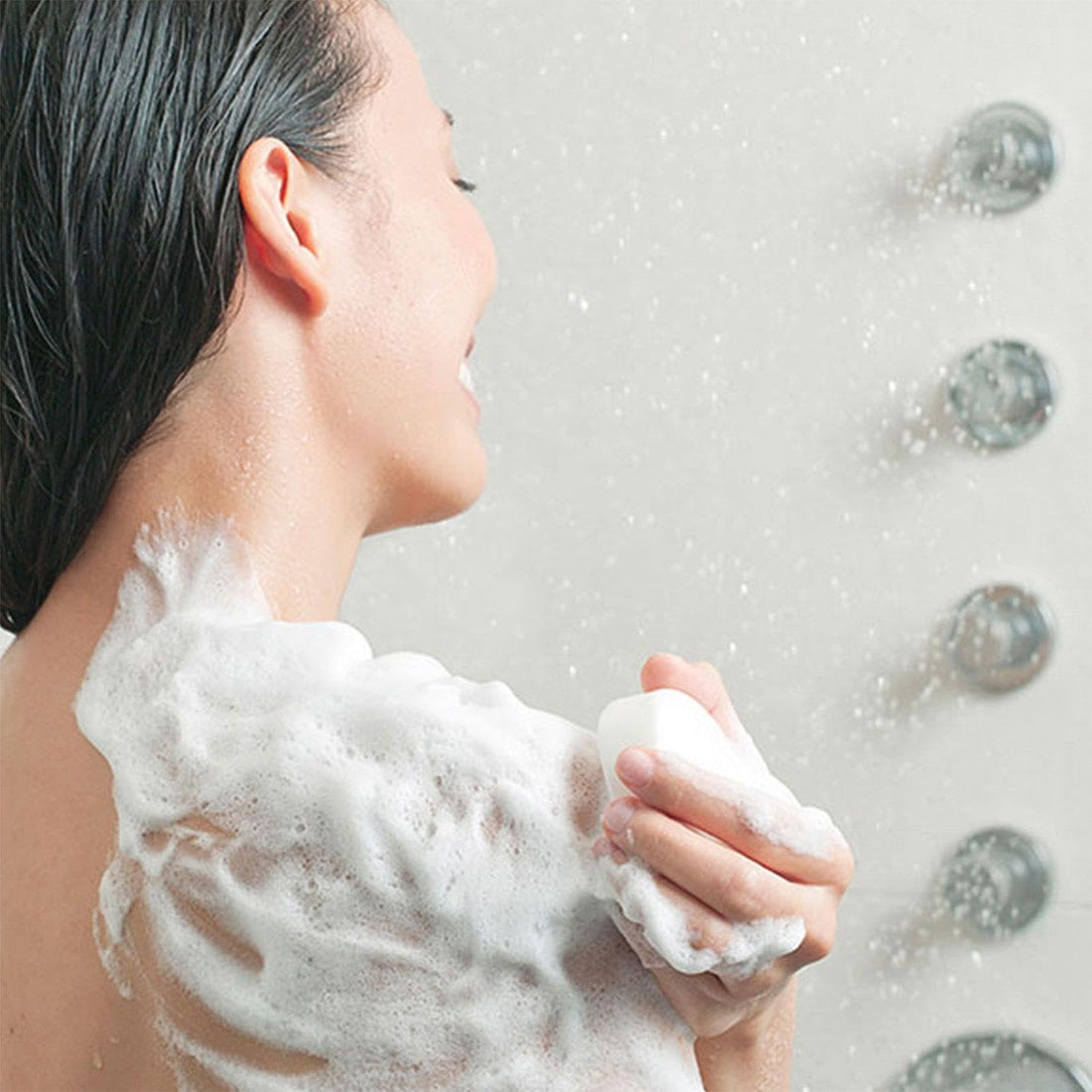 Dove Orginal Beauty Cream Bar 3 in 1 Cleanses, Moisturises and Nourishes Sulphate-Free Bath Soap for Soft and Smooth Skin, Suitable for Daily Use, 8x90g Halalzen