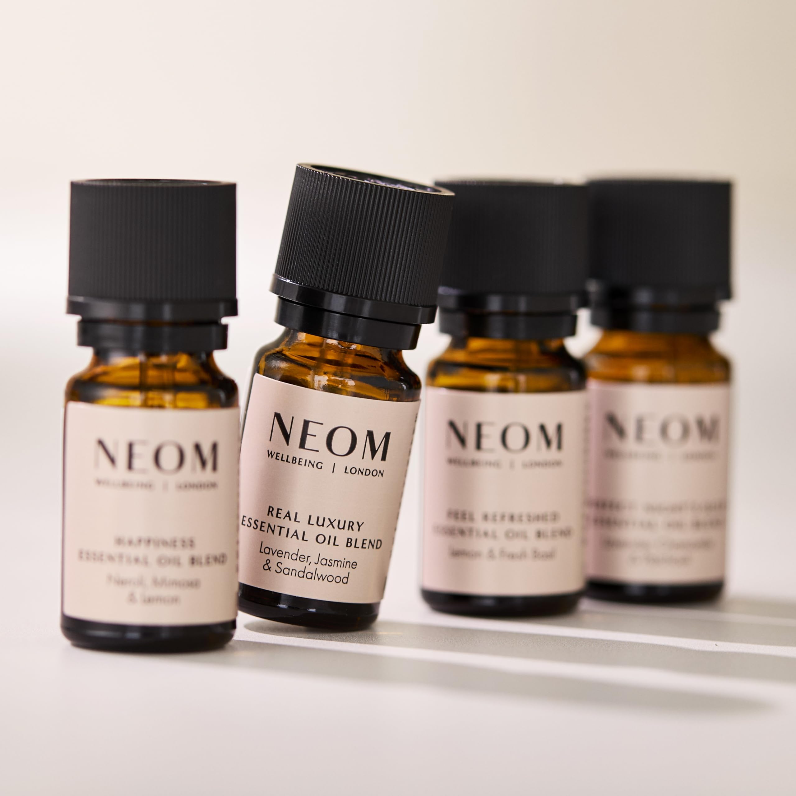 NEOM - Real Luxury Essential Oil Blend, 10ml | Lavender, Jasmine & Sandalwood | Scent to De-Stress Range