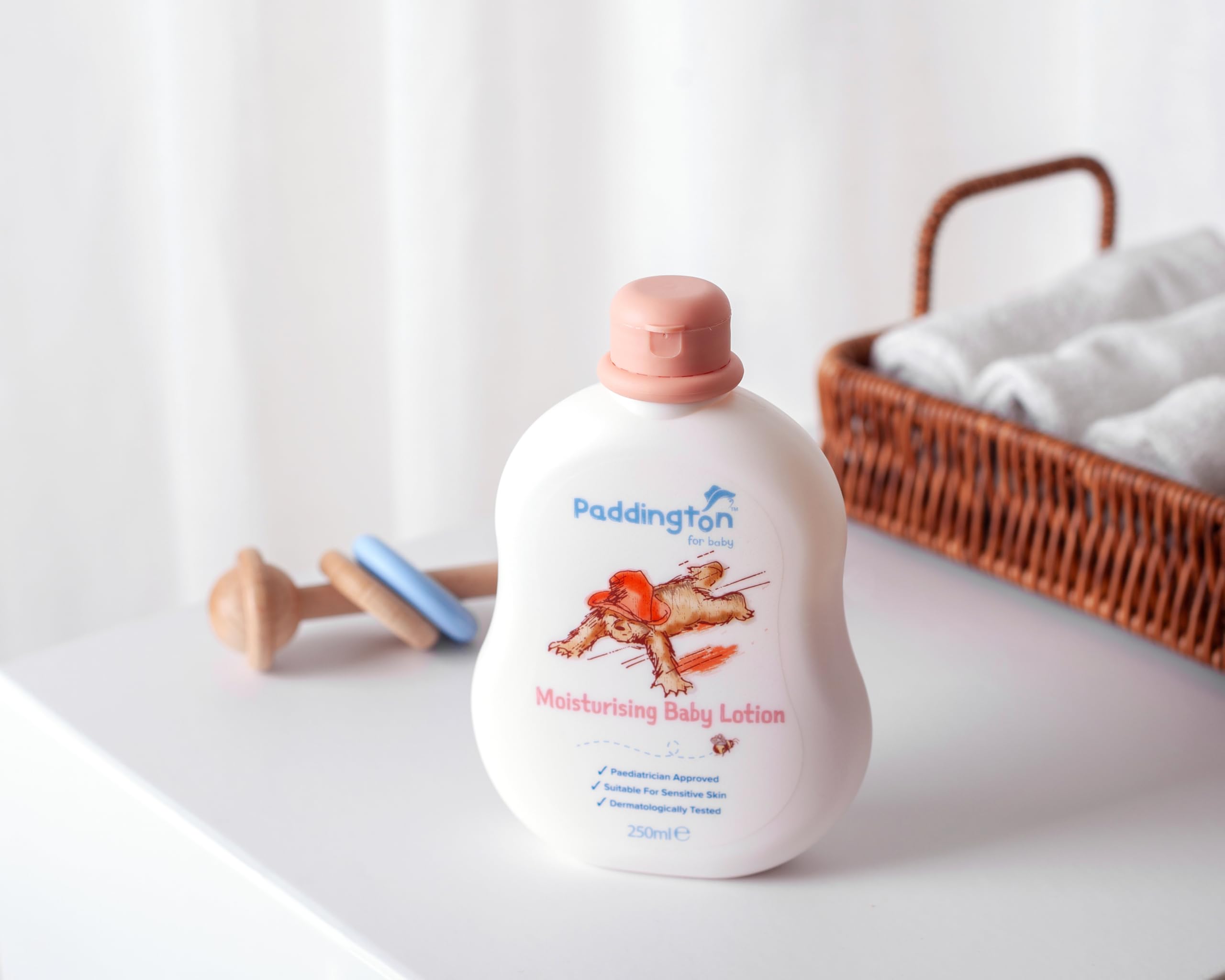 Paddington Bear Moisturising Baby Lotion 250ml – Gentle Baby Moisturiser for Newborns & Sensitive Skin – Paediatrician Approved, Dermatologically Tested, 97% Naturally Derived Ingredients Halalzen