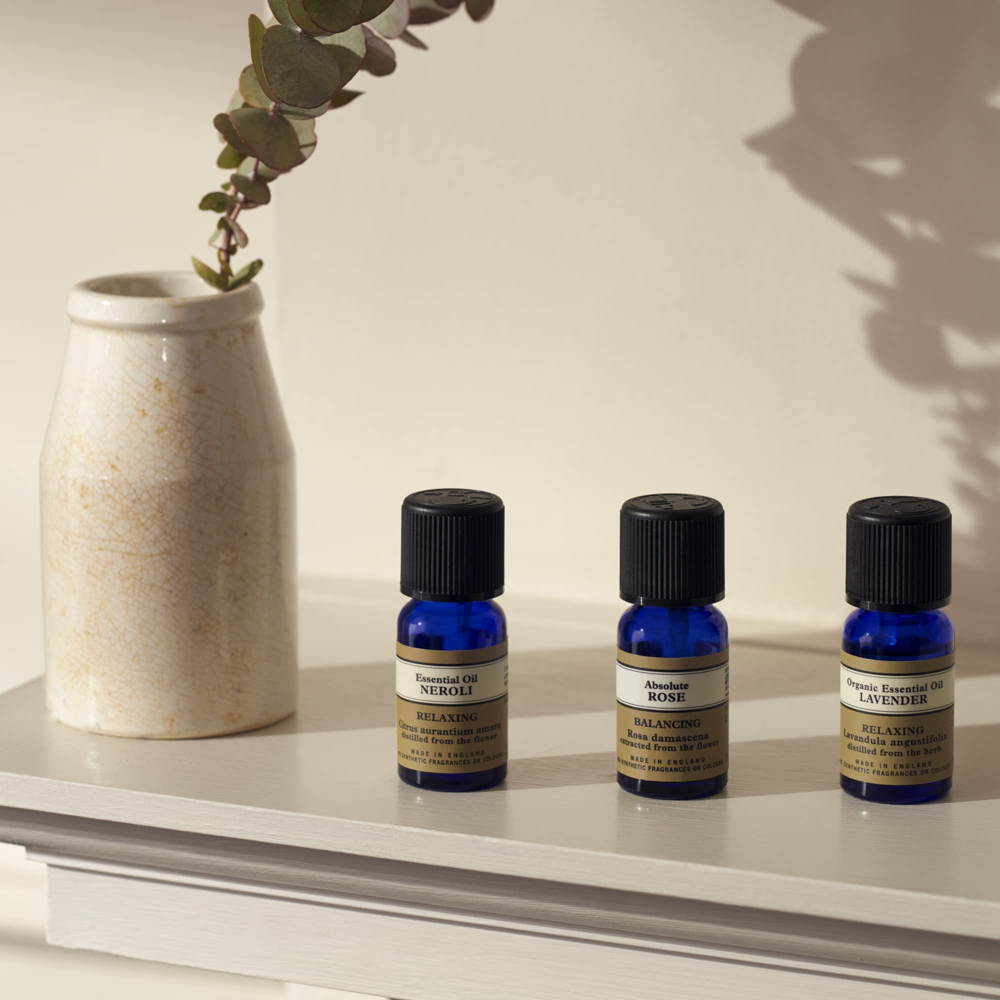 Neal’s Yard Remedies Organic Essential Oil | Relaxing Essential Oil | Certified Organic | 10ml
