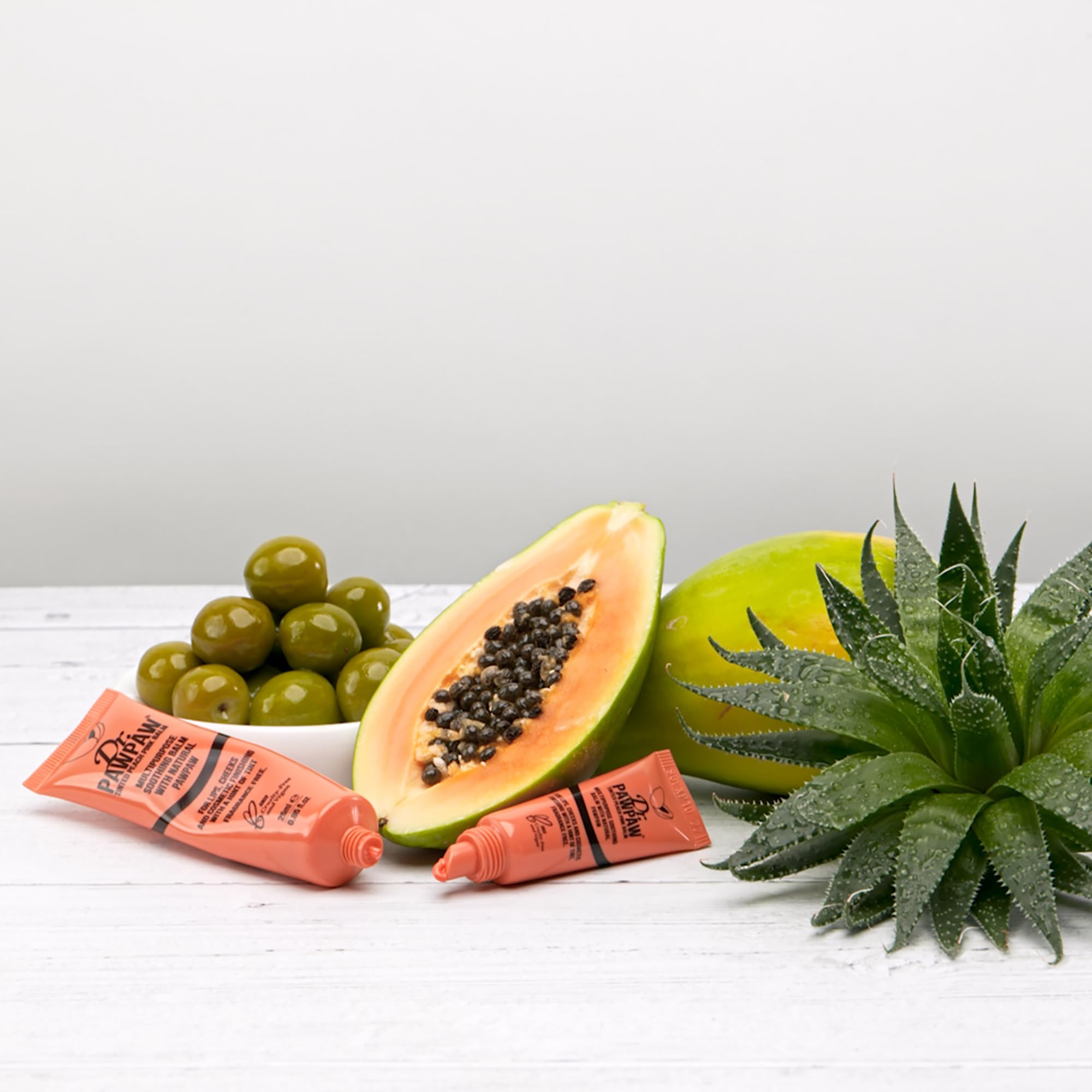 Dr.PAWPAW Overnight Lip Mask 10ml, Natural Hydrating Lip Treatment with Pawpaw Aloe Vera Olive Oil and Peptides, Vegan Balm to Smooth and Plump Lips Overnight Halalzen