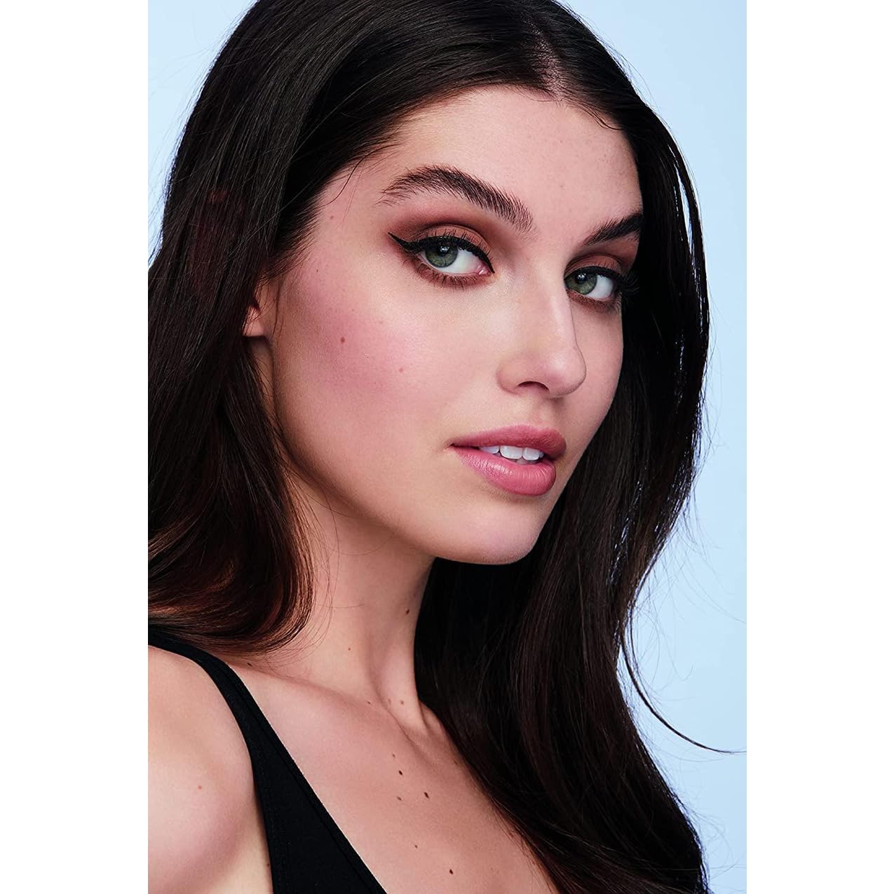 Maybelline Eye Liner, Hyper Precise Black Liquid Eye Liner, Ultra-Thin Defining Felt Tip Liner, Quick Drying Liquid Eyeliner, Ink Technology, Maybelline New York, Safe for Sensitive Eyes, Matte Black Halalzen