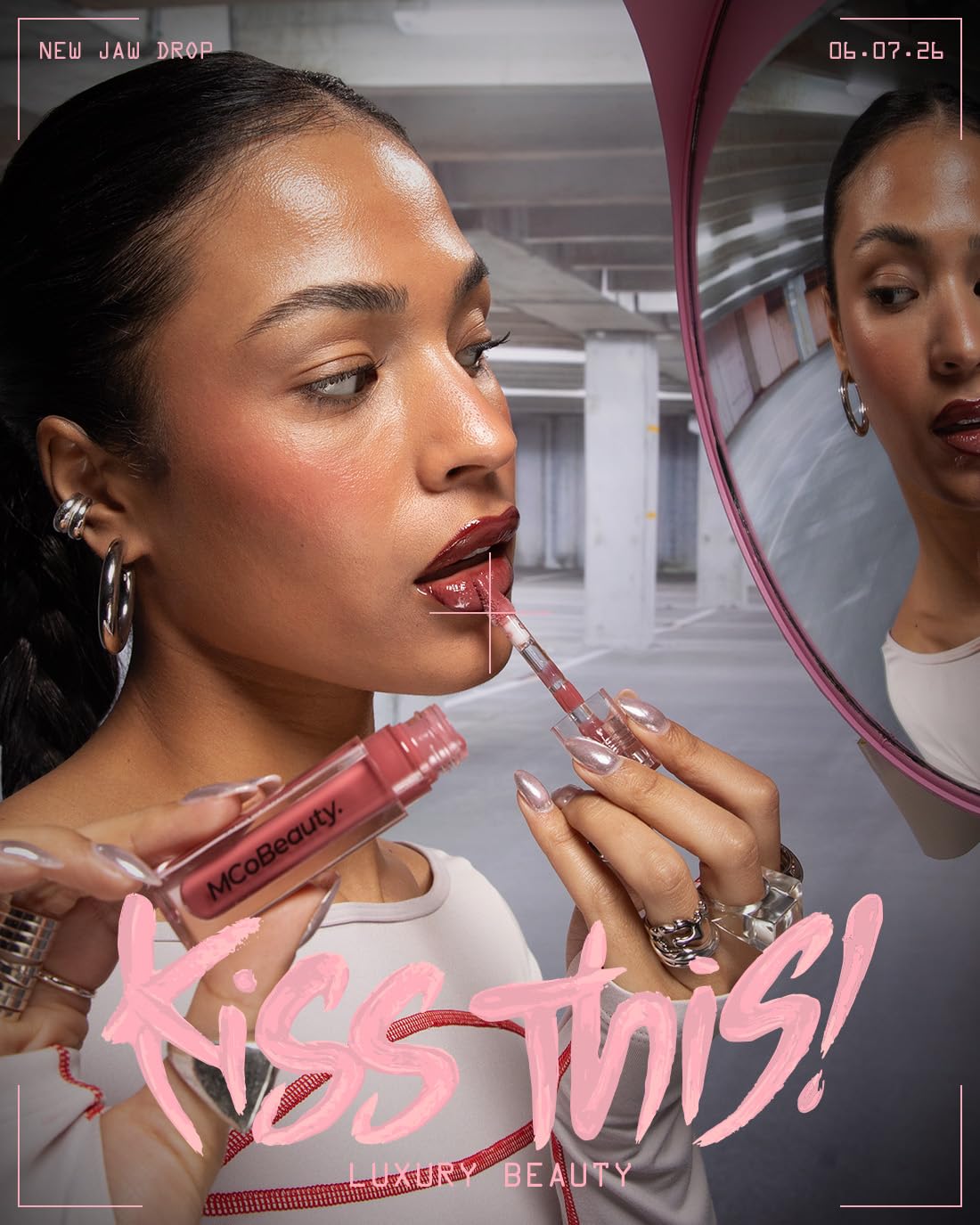 MCoBeauty Pout Gloss Ultra Shine Lip Gloss Lip Glaze - Shade Espresso Girl - Long-Wearing Sparkling Lip-Plumping Gloss with Sheer Tint & Light-Reflecting Shine - Wear Alone or Over Lipstick - 3.9ml Halalzen