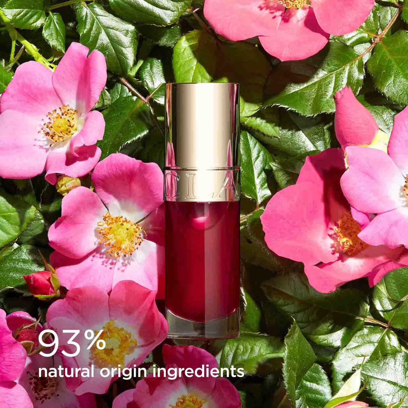 Clarins Lip Comfort Oil 7ml| Hydrating, Nourishing and Moisturising Lip Oil | Sheer, High Shine Finish | Soothes, Comforts and Protects Lips | Visibly Plumps | 93% Natural Ingredients