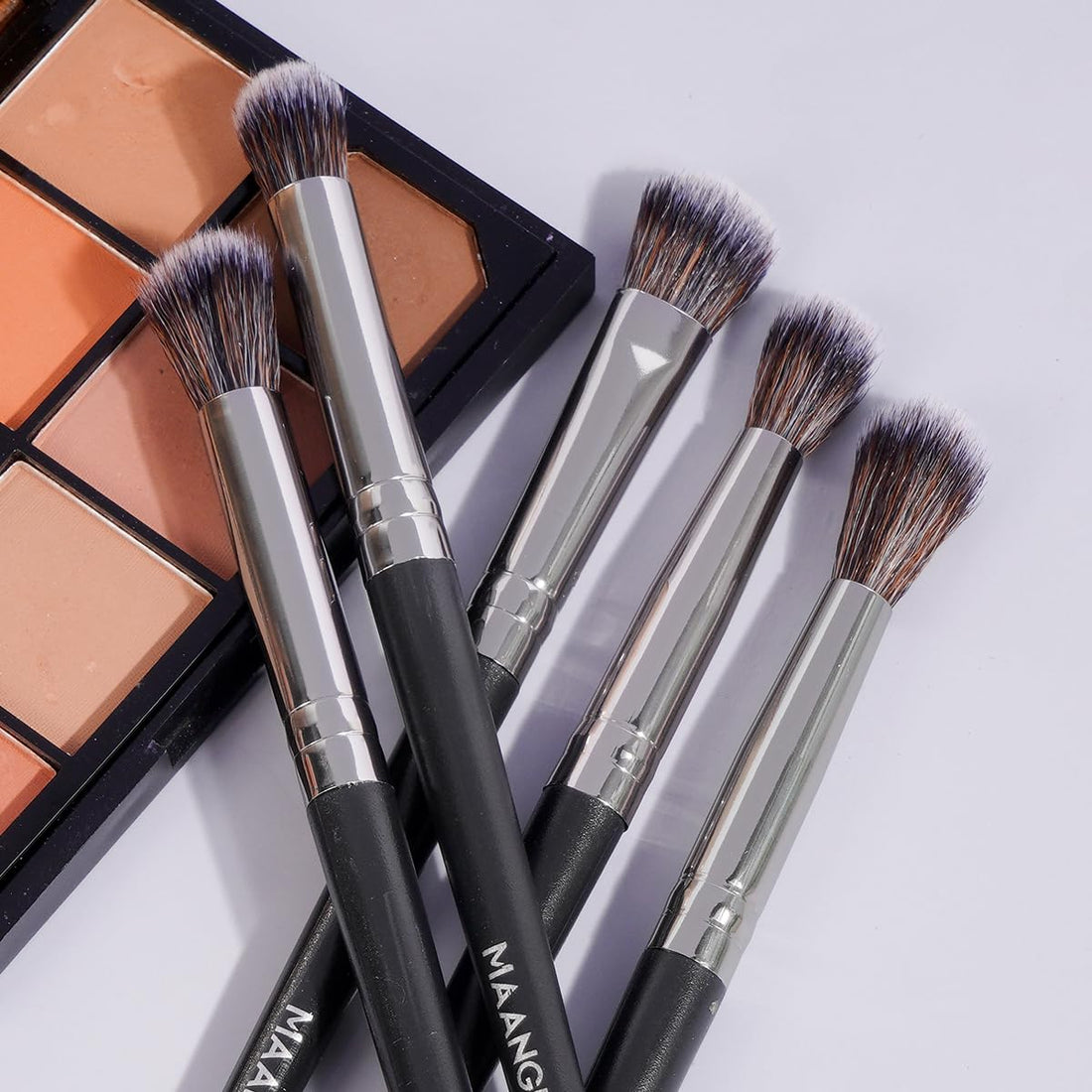 MAANGE Makeup Brushes 54 Pcs Makeup Tool Set, Multi-functional Makeup Kit Premium Synthetic Brush Make up Brushes Set for Women (Black, 54 Pcs) Halalzen