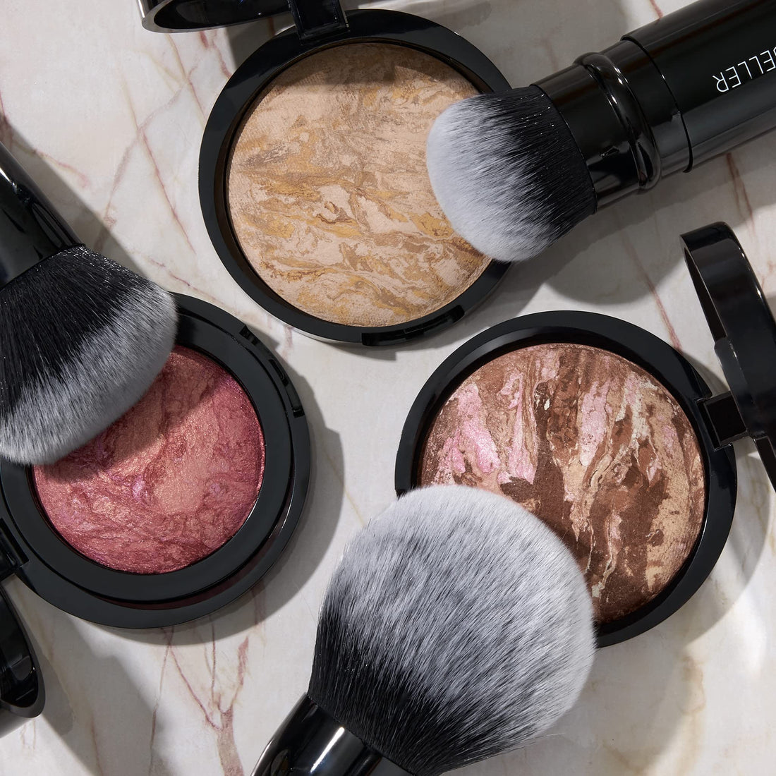 LAURA GELLER NEW YORK Retractable Black Kabuki Brush for Liquid, Cream and Powder Face Makeup With Aluminum Handle Halalzen