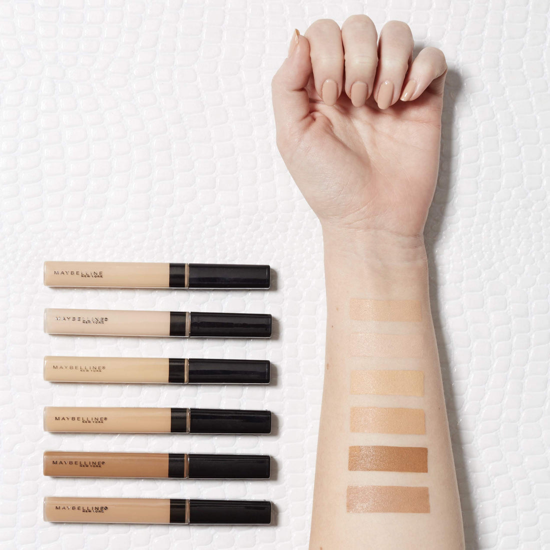 Maybelline Concealer, Fit Me! Full Coverage Concealer for Face, Oil Free, Delivers Even Complexion, Non-Comedogenic, Matte & Poreless Ultra Blendable, Shade: 15 Fair Halalzen