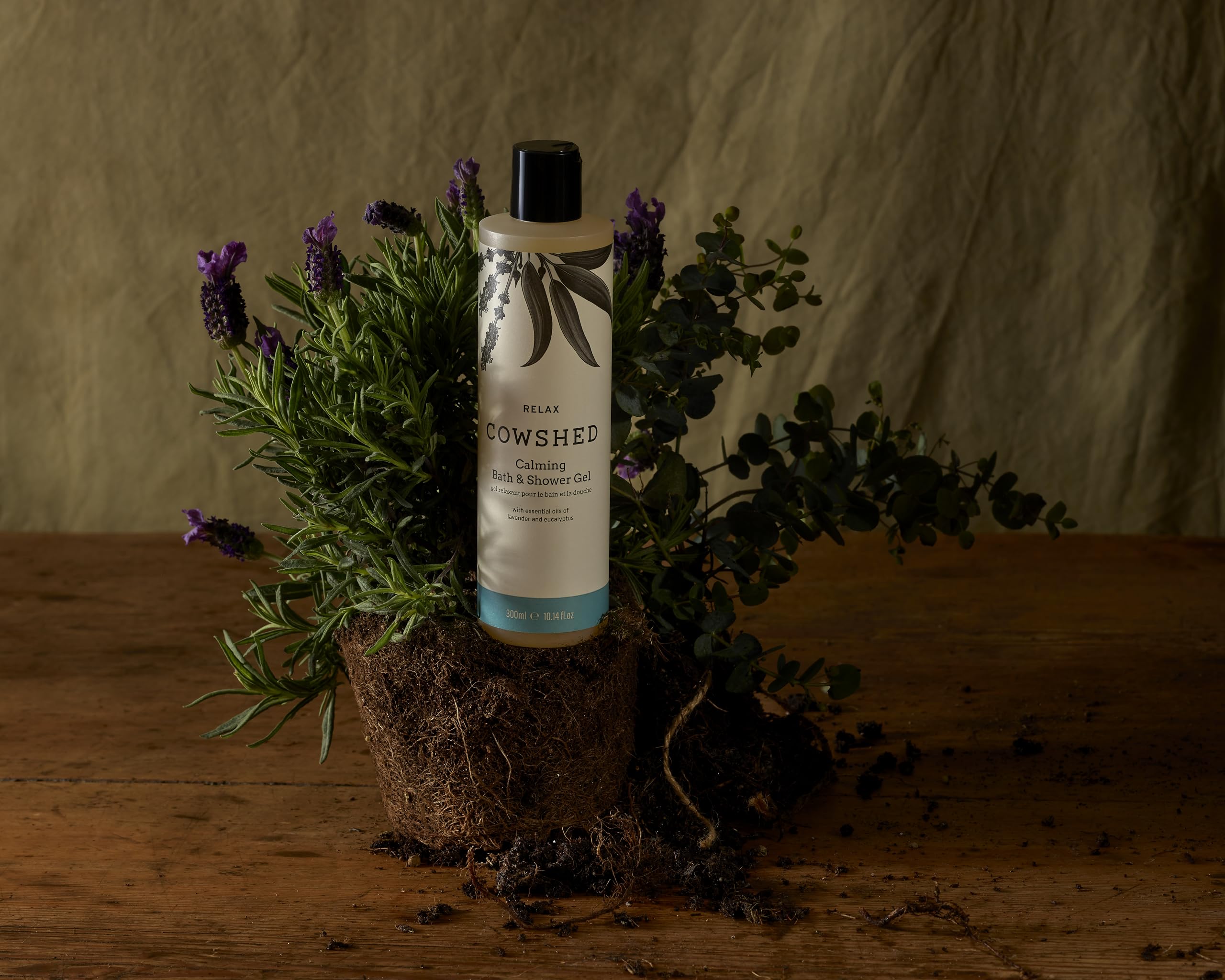 Cowshed Bath & Shower Gel 300ml | Replenish Uplifting Body Wash for Women & Men | Natural Body Wash, No Parabens | Hydrating Vegan Shower Gel with Red Mandarin, Bitter Orange and Grapefruit