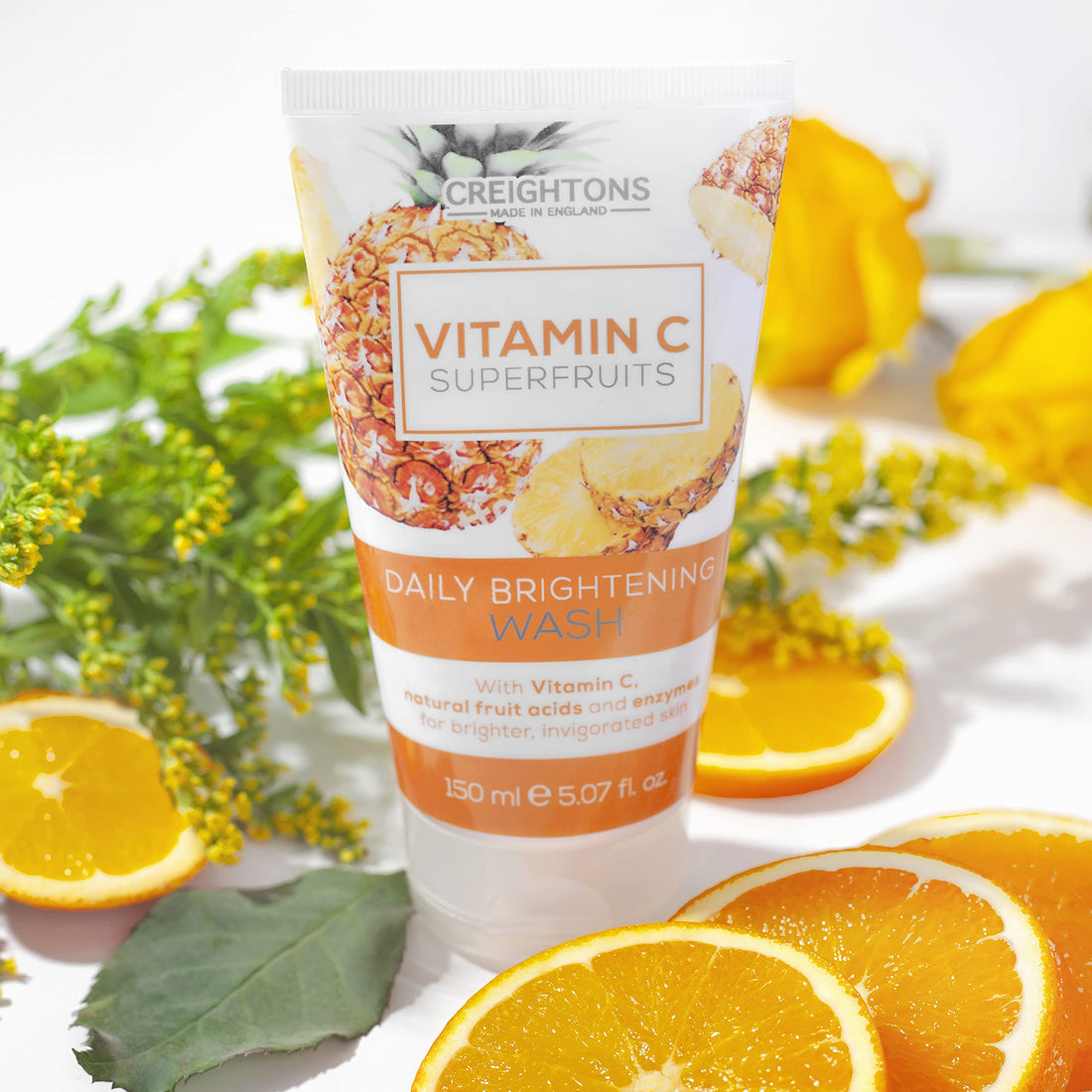 Creightons Vitamin C Superfruits Daily Brightening Wash (150 ml) - A Refreshing and Invigorating Daily Facial Wash with Vitamin C, Natural Fruit Acids & Enzymes to Enhance Skin Natural Radiance Cream