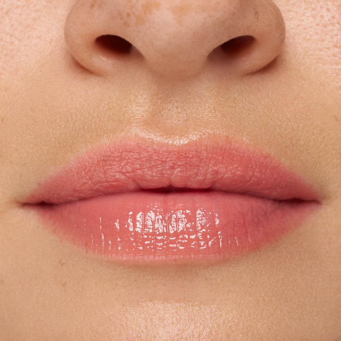 essence extreme shine volume lipgloss, shiny, dewy, translucent (5ml) Halalzen