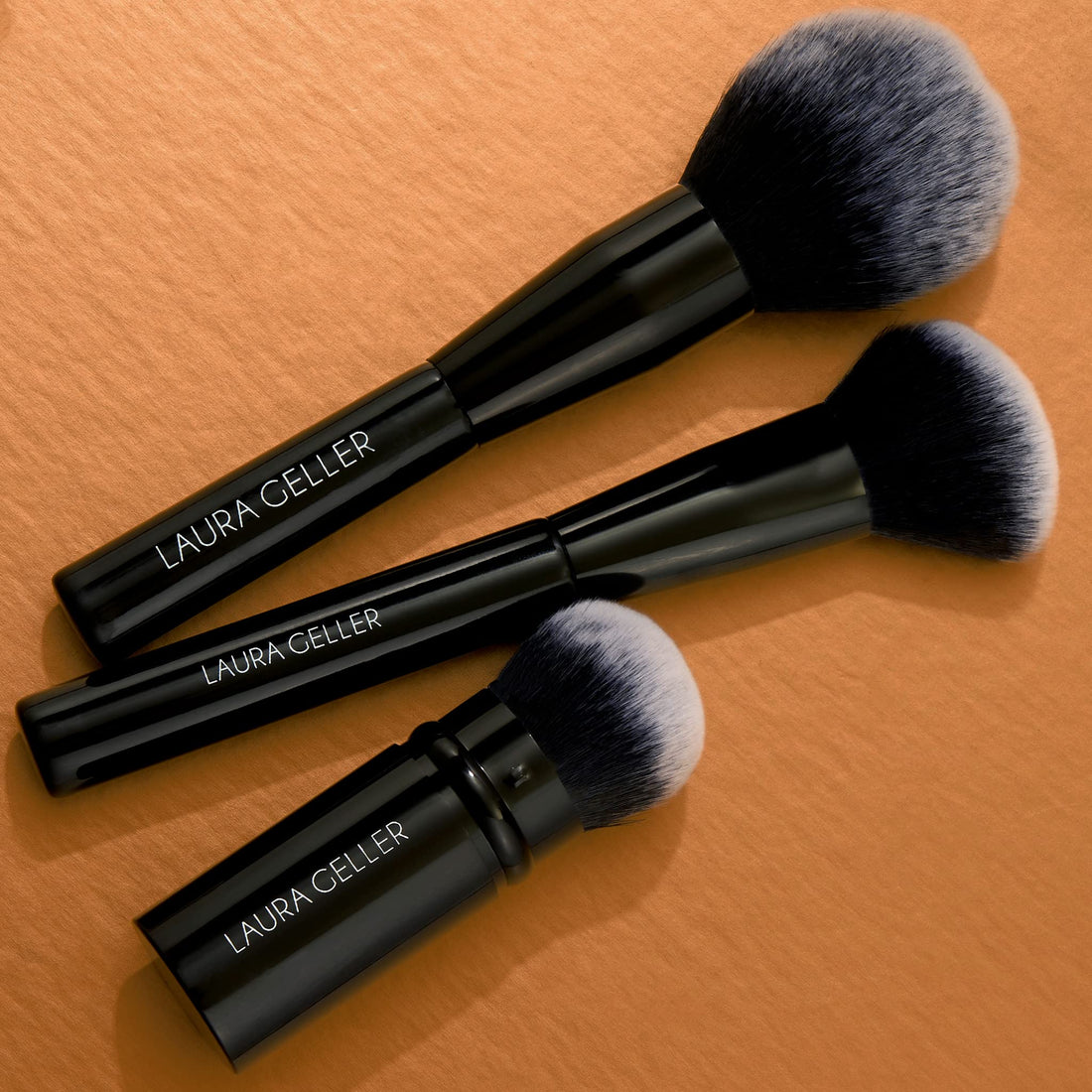 LAURA GELLER NEW YORK Retractable Black Kabuki Brush for Liquid, Cream and Powder Face Makeup With Aluminum Handle Halalzen