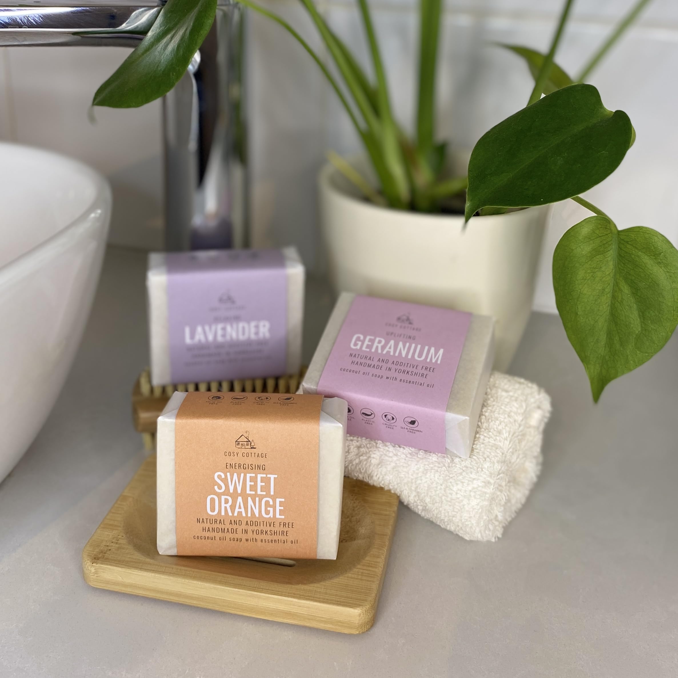 Cosy Cottage Therapeutic Hempseed & Patchouli Oil Soap Bar – 110g | Handmade, Natural & Moisturising Cleanser | Plastic Free, Palm Oil Free, SLS Free | Shower & Bath Soap | Gift for Women Halalzen