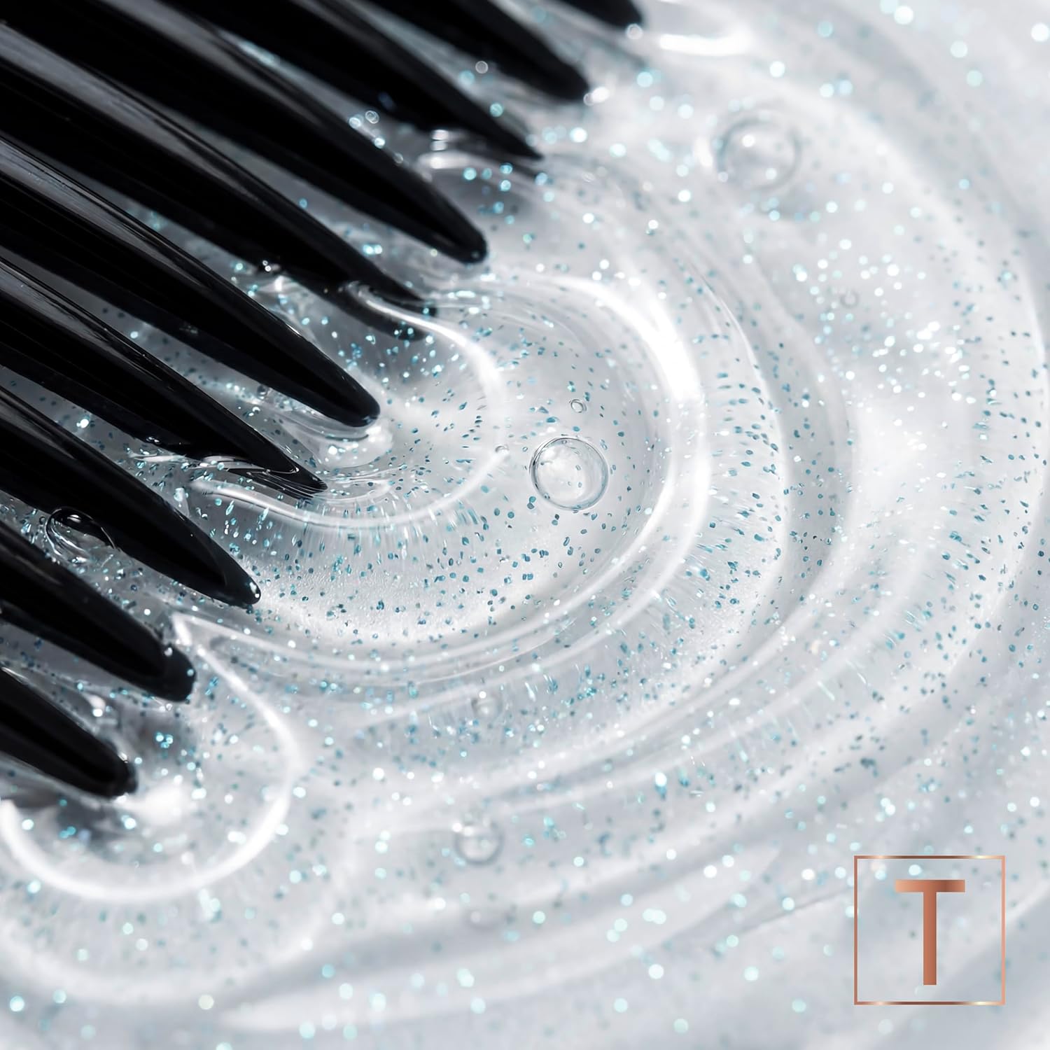 TRESemme Hydra Molecular Moisture Moisture Boost Serum hair treatment for a salon-sculpted look 100 ml