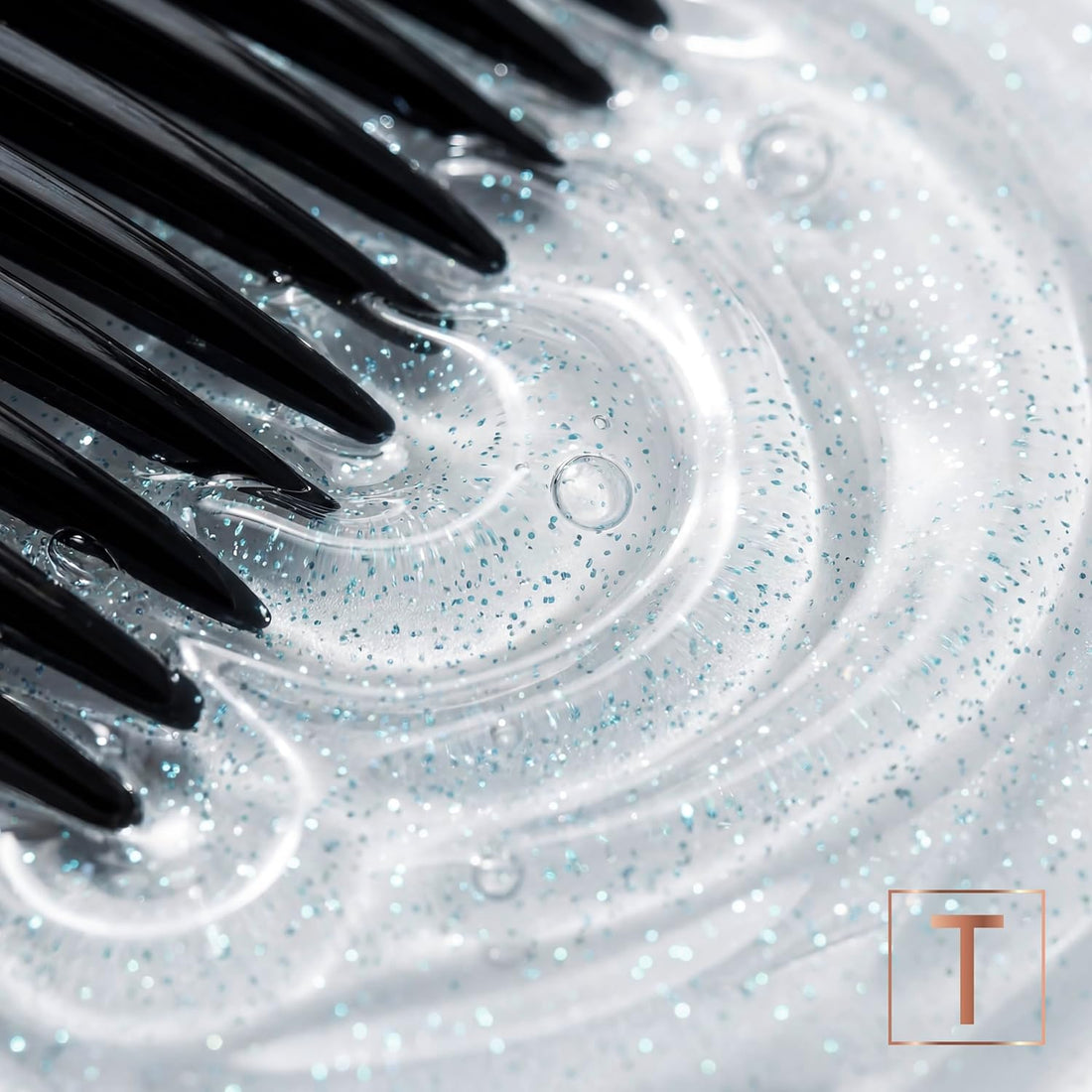 TRESemme Hydra Molecular Moisture Moisture Boost Serum hair treatment for a salon-sculpted look 100 ml