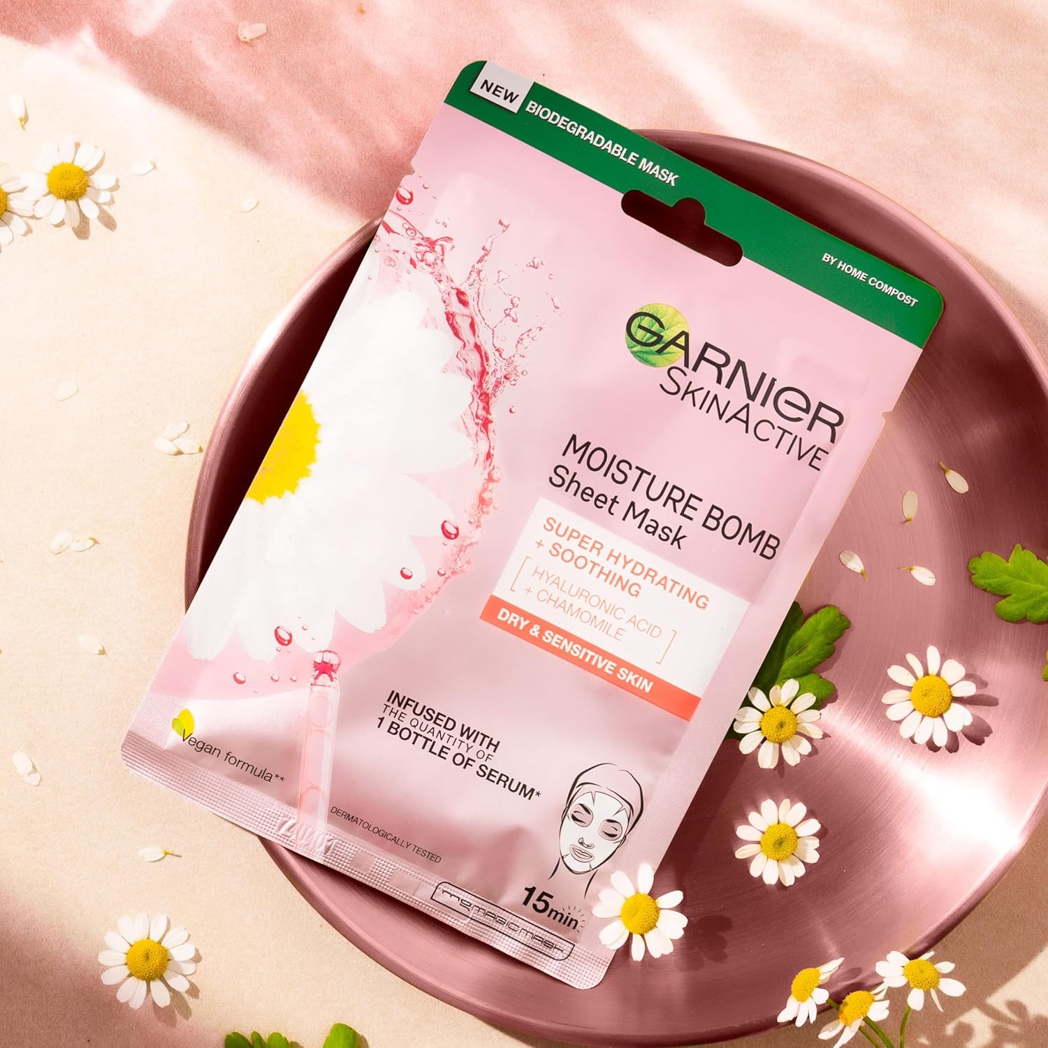Garnier Moisture Bomb Chamomile and Hyaluronic Acid Sheet Face Mask, Hydrating & Soothing Face Sheet Mask, For Sensitive Skin, Cruelty Free &Vegan Tissue Mask, 28g