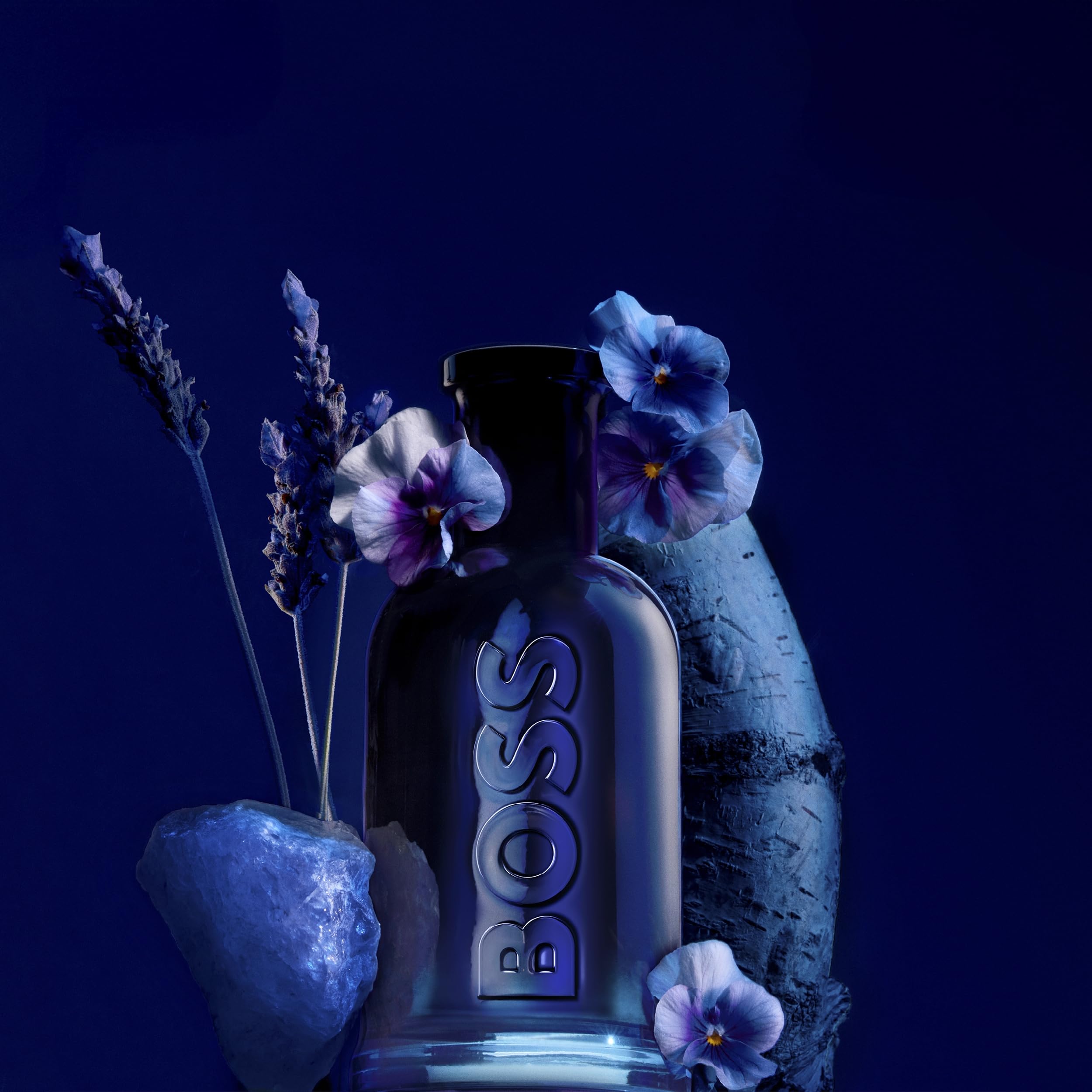 BOSS Bottled Night - Eau de Toilette for Him - Woody Fragrance with Notes of Birch Leaf, Cardamom and Musk - Medium Longevity