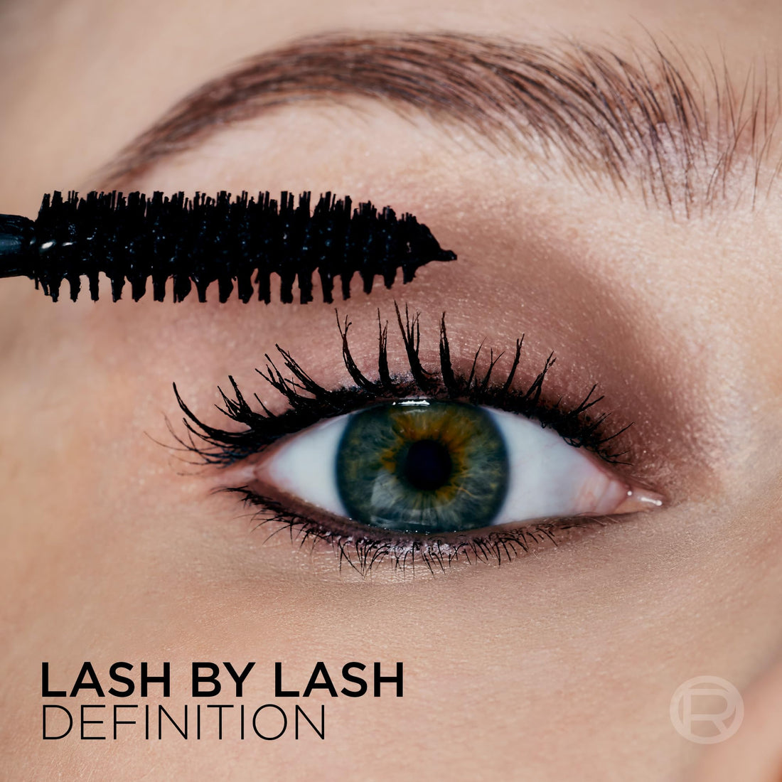 L'Oréal Paris Mascara, Telescopic Original Mascara to Achieve Dramatic Length & Definition, Up to +71% Lengthening Effect, Smudge-Resistant and Long-Wearing Formula for Up to 36H Wear, 8ml Halalzen