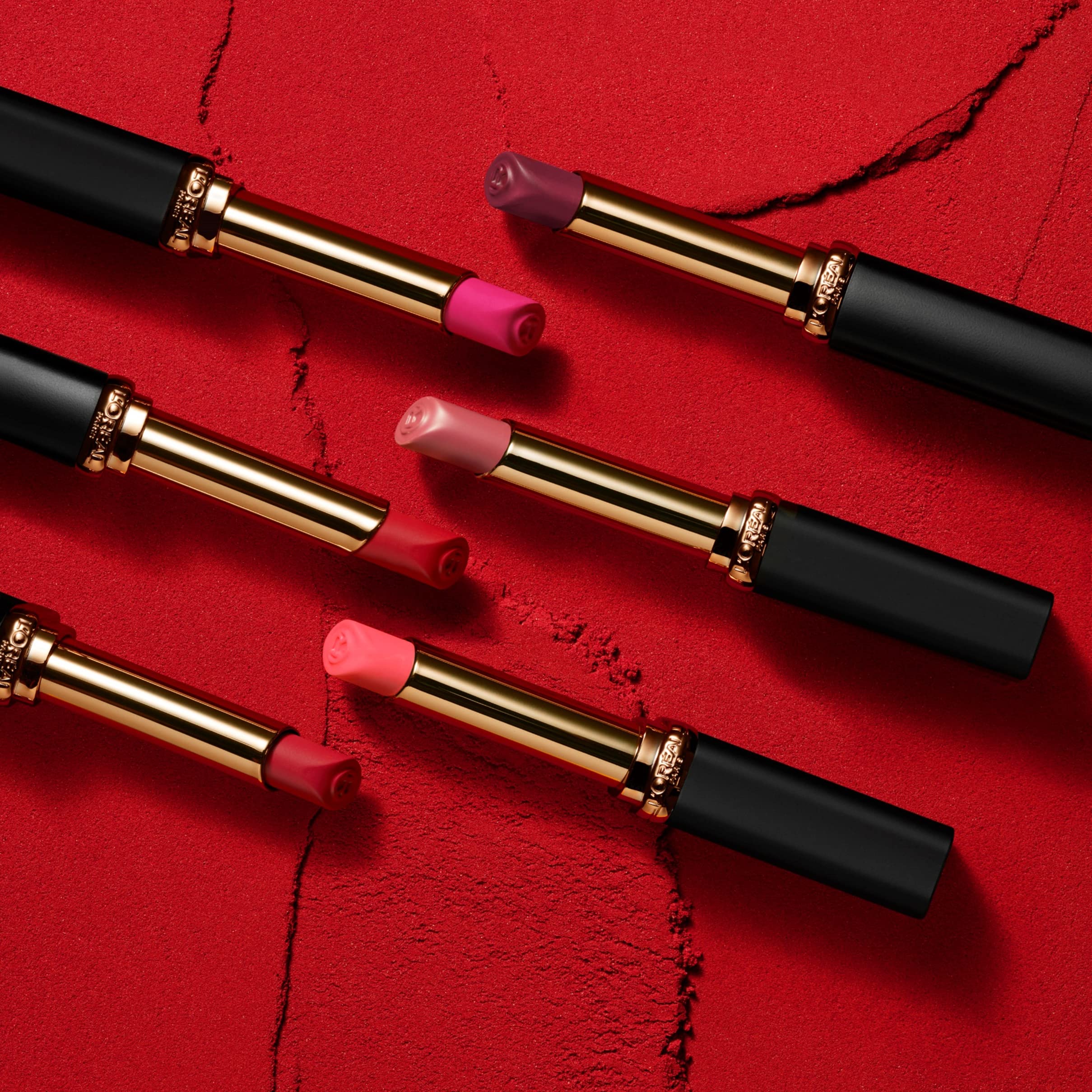 L'Oreal Paris Color Riche Intense Volume Matte Lipstick, Moisturising Matte Powder Finish, 16h long-wear, With Hyaluronic Acid, 187 Fuchsia Libre Halalzen