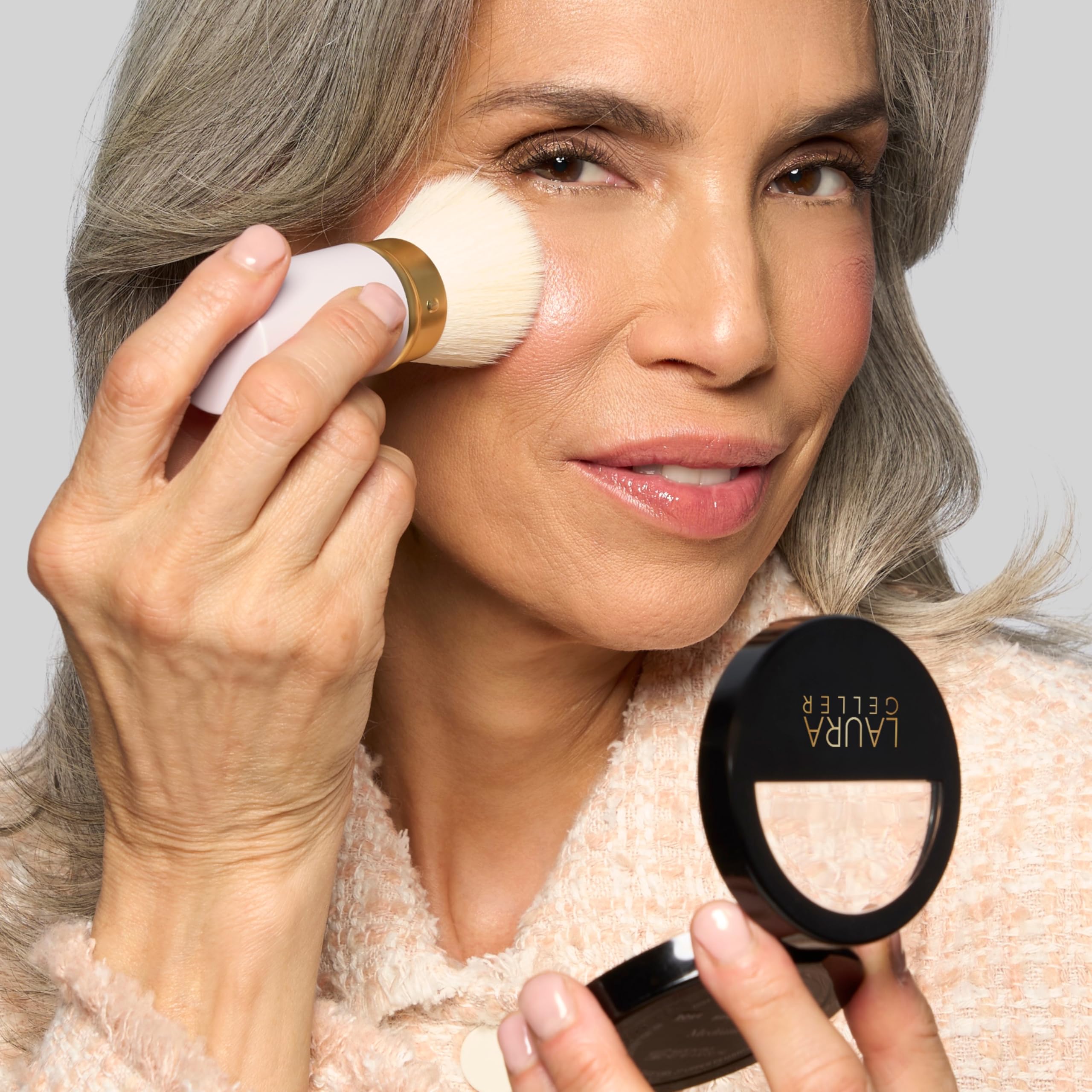 LAURA GELLER NEW YORK Retractable Black Kabuki Brush for Liquid, Cream and Powder Face Makeup With Aluminum Handle Halalzen