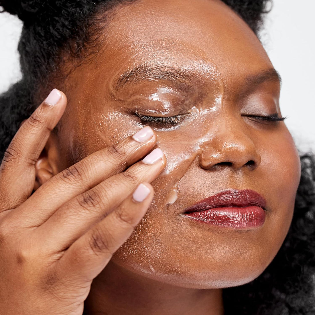 Clinique Take The Day Off Cleansing Balm Makeup Remover | Dissolves Makeup + Sunscreen, 125 ml. Halalzen