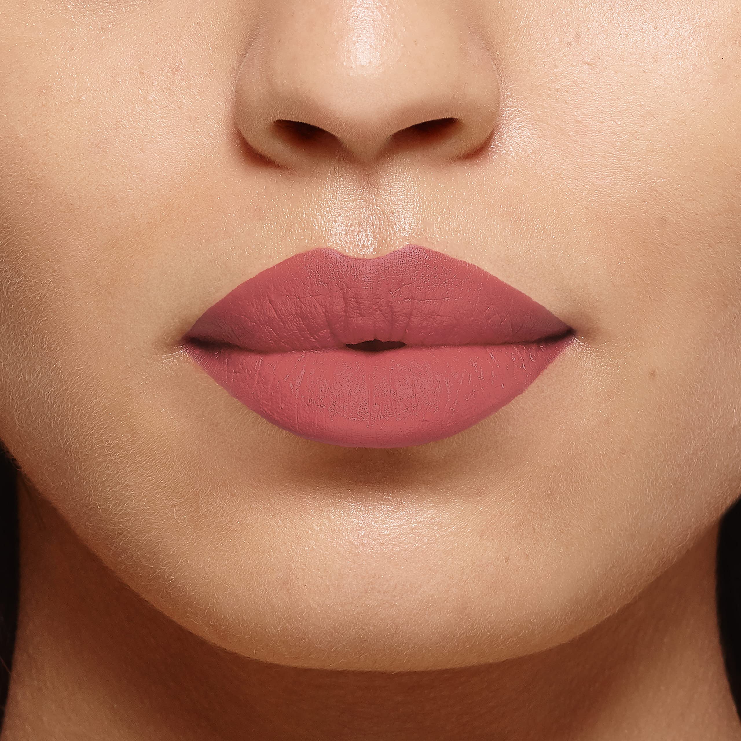 L'Oreal Paris Color Riche Intense Volume Matte Lipstick, Moisturising Matte Powder Finish, 16h long-wear, With Hyaluronic Acid, 187 Fuchsia Libre Halalzen