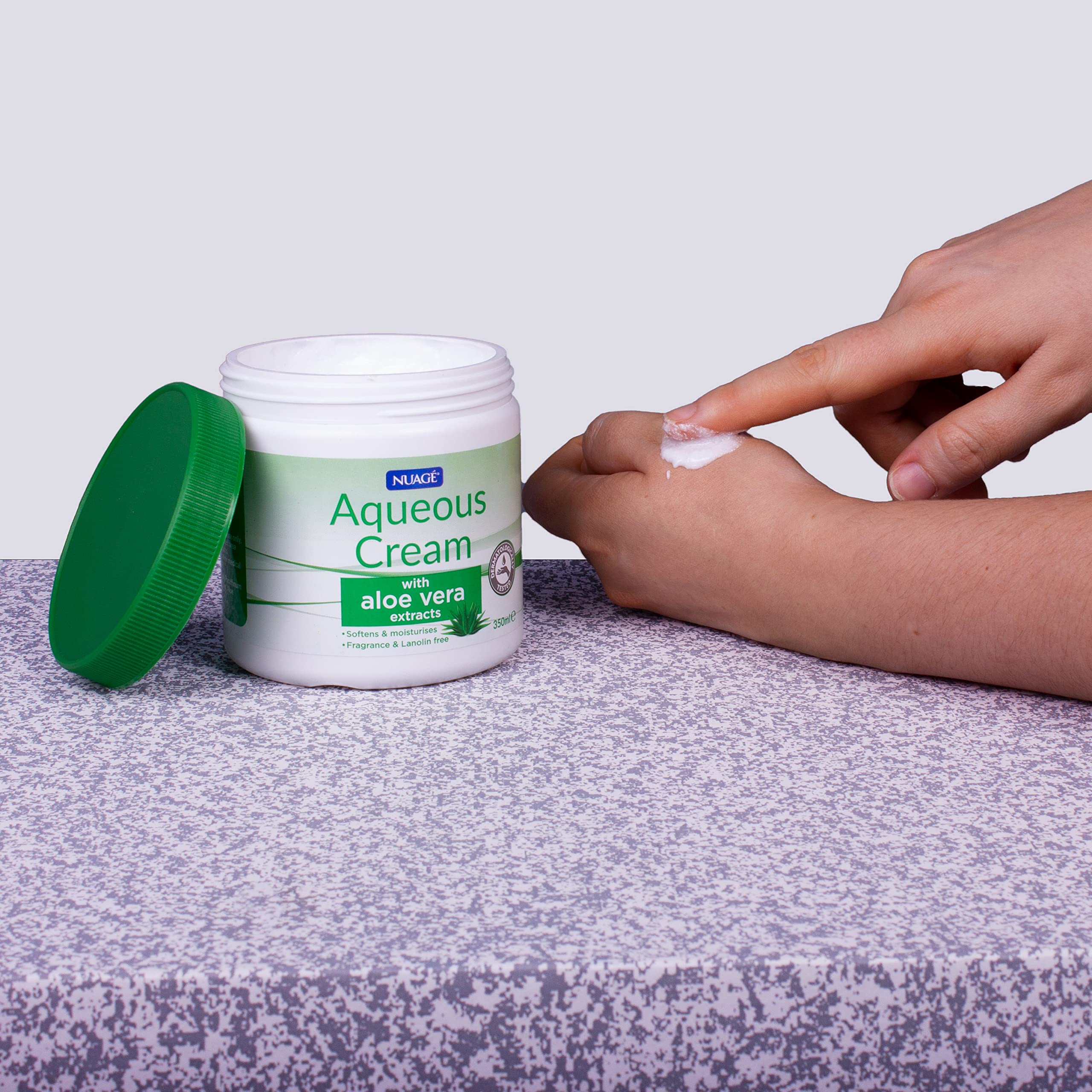 Nuagé Aqueous Cream with Aloe Vera | Moisturising Cream For Cooling, Softening, Soothing & Hydrating Skin (350ml)