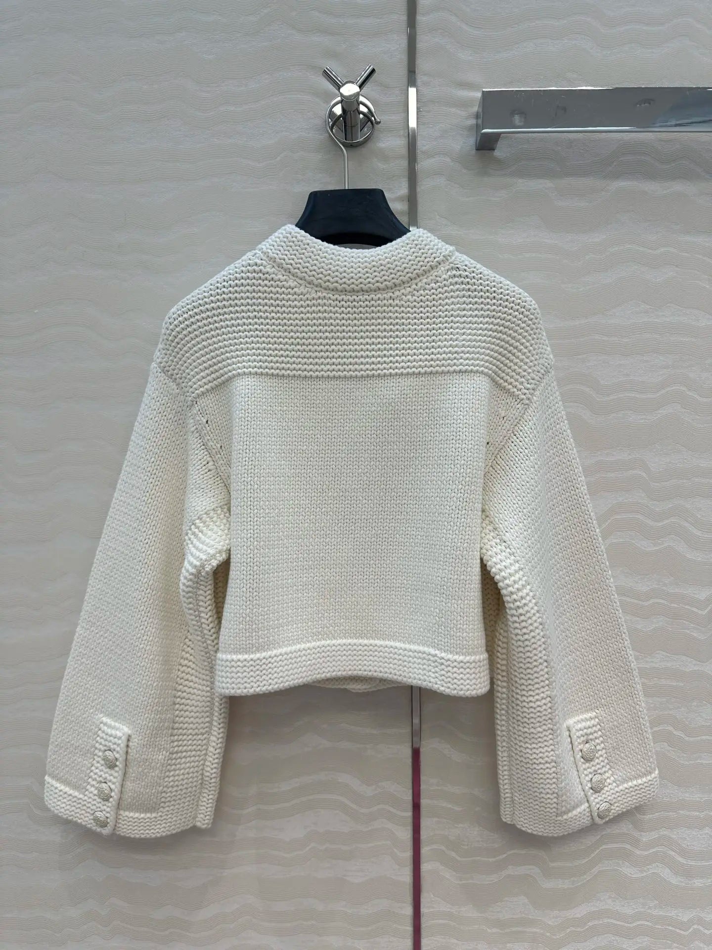2025 Autumn New Arrival: Women's Solid Color Round Neck Knit Mid-Sleeve Coat - Simple Design, Easy to Style for Daily Use
