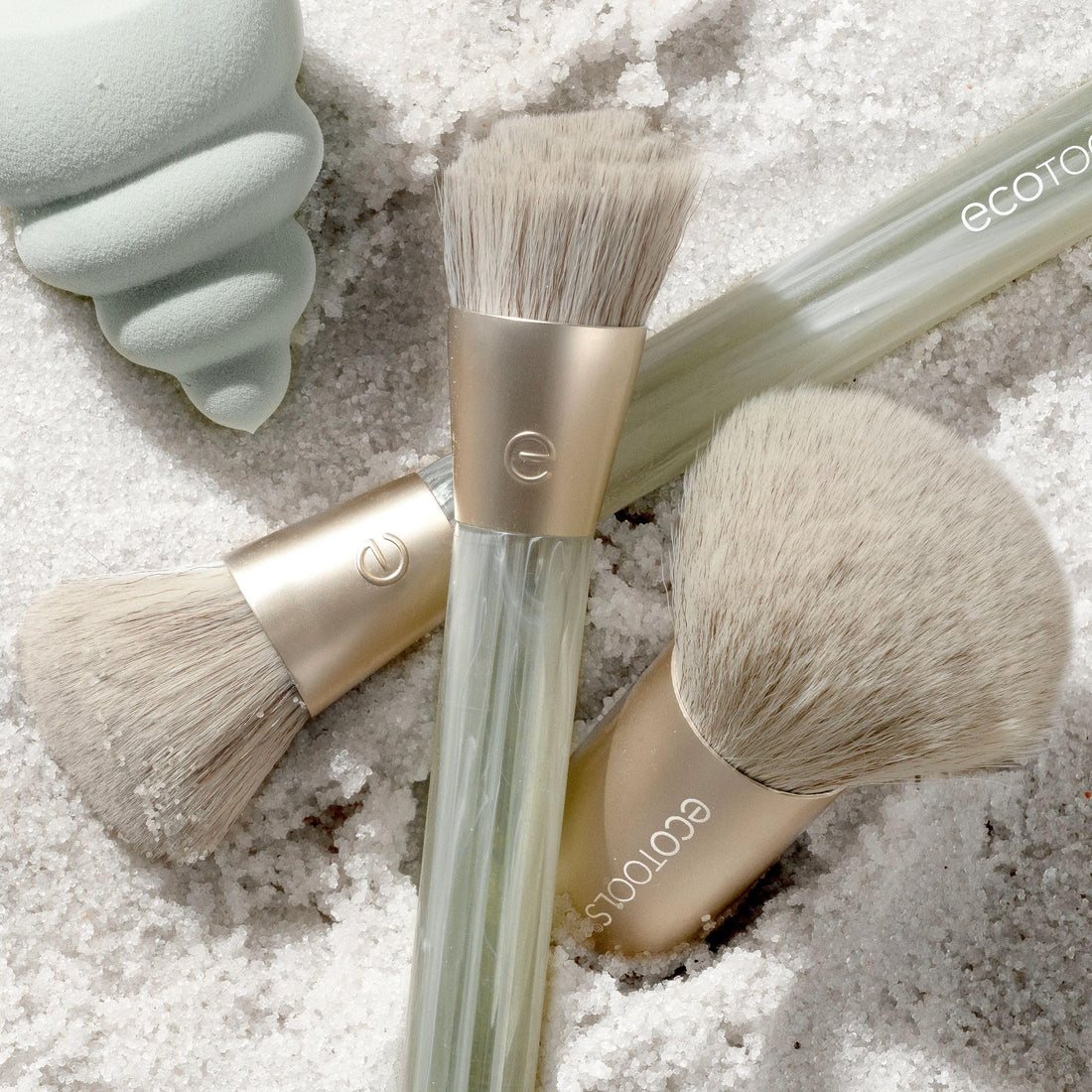 EcoTools Sea Gems Eye Makeup Tool Kit with Reusable Tin, Vegan Cruelty-Free, Liquid, Cream and Powder Compatible, 6 Piece Set Halalzen