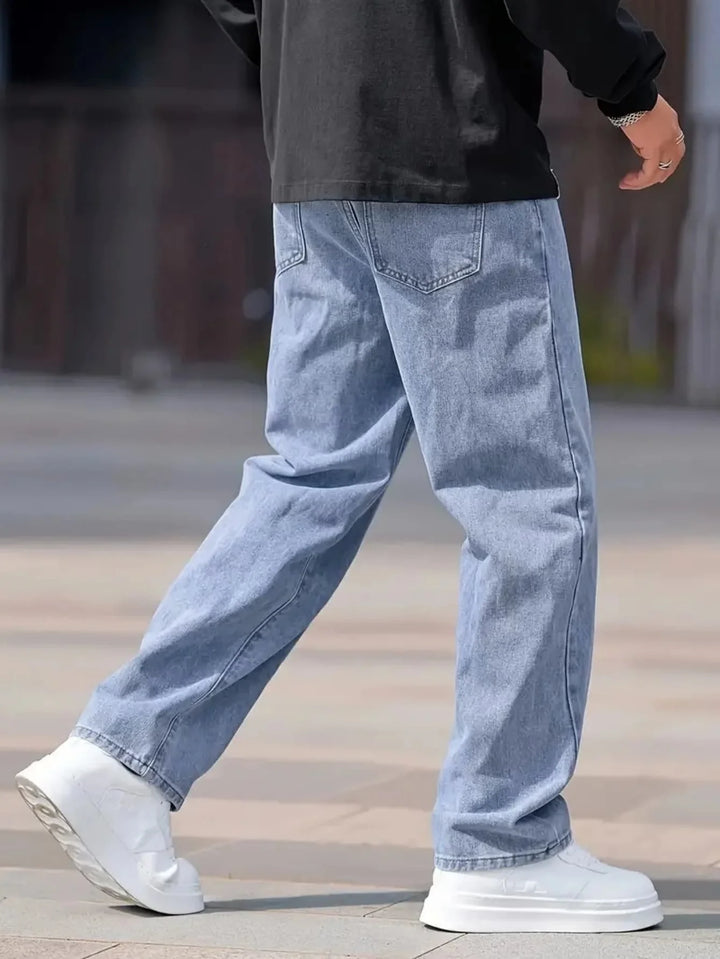 Men’s Everyday Blue Jeans, Lightweight Soft Denim, Streetwear to Smart Casual Transition