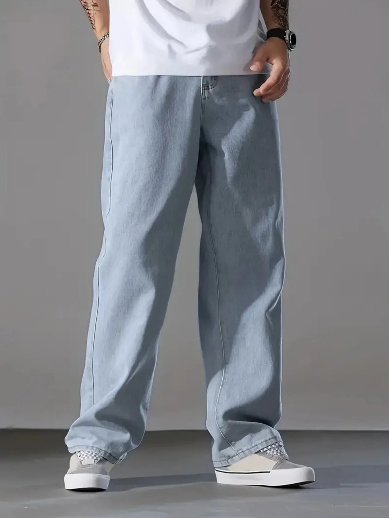 Men's Straight Leg Jeans, Mid Weight Cotton Construction, Reinforced Pocket Technology, Transitional Style for Business and Outd