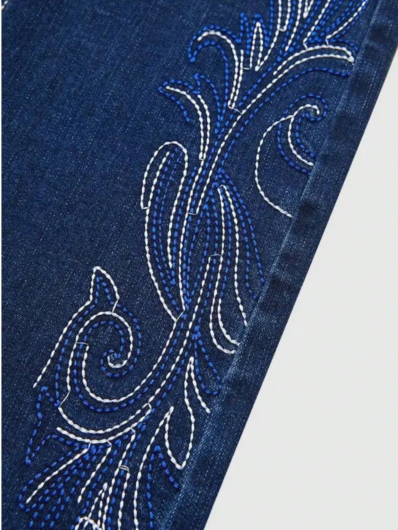 【HME】Women's fashion slim-fit tapered jeans, vintage peacock feather embroidery, machine wash all year round