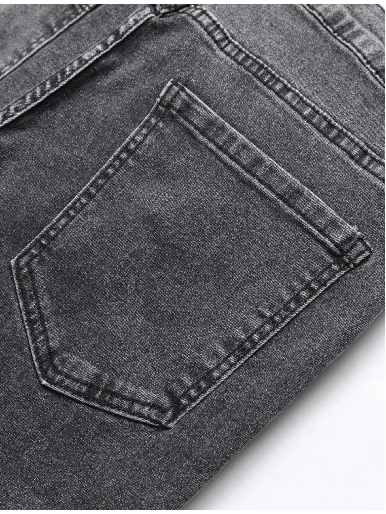 Men's Straight-Leg Streetwear Jeans in Raw Denim Featuring Five Pockets and Mid-Rise Stretch Durability