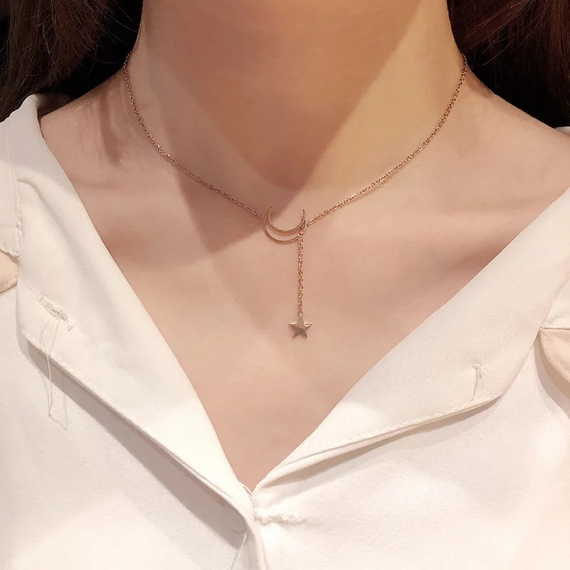 Simple Moon & Star Pendant Choker – Gold Alloy Chain Necklace